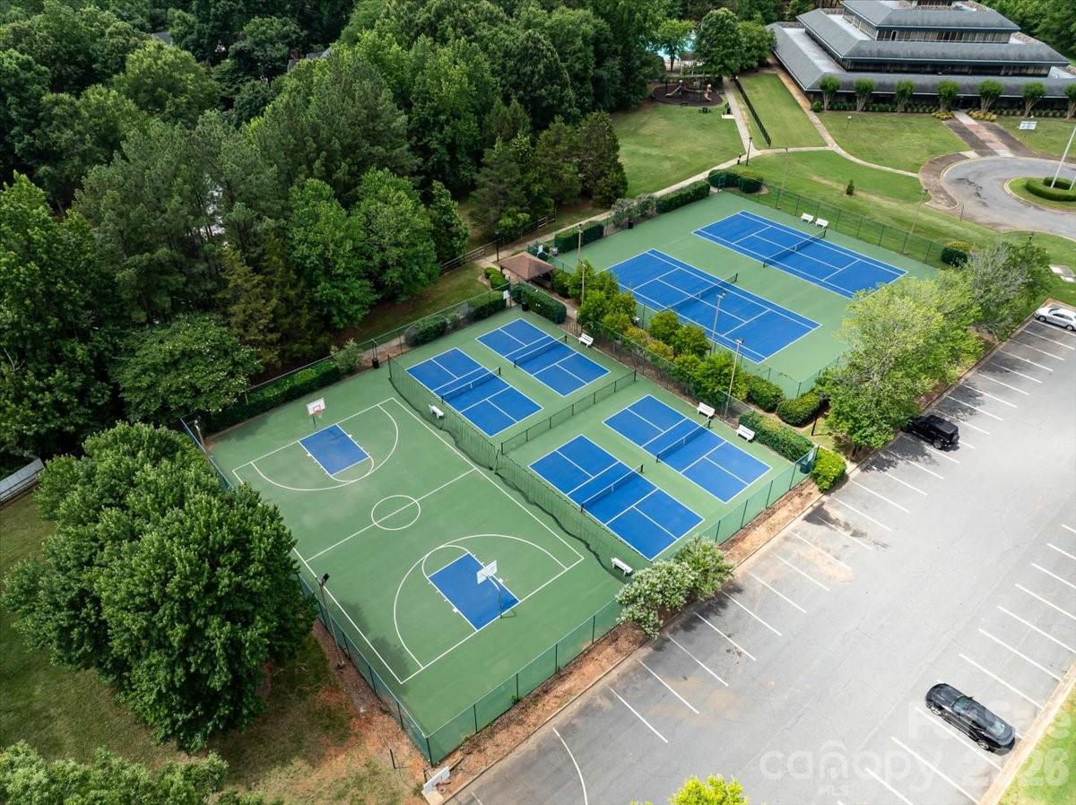 2636 Grantham Place Drive — Fort Mill