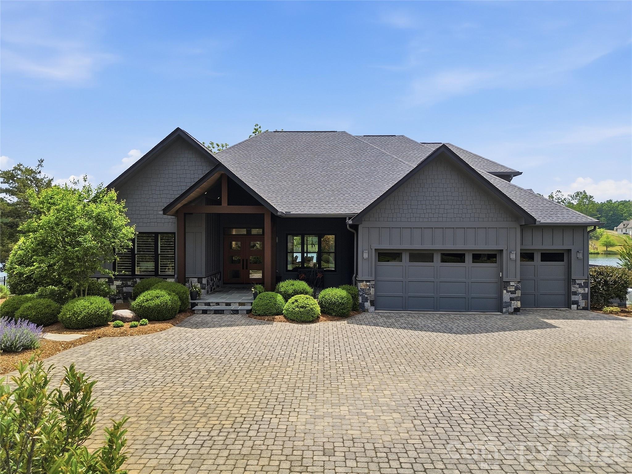 984 Mapleton Lane — Columbus