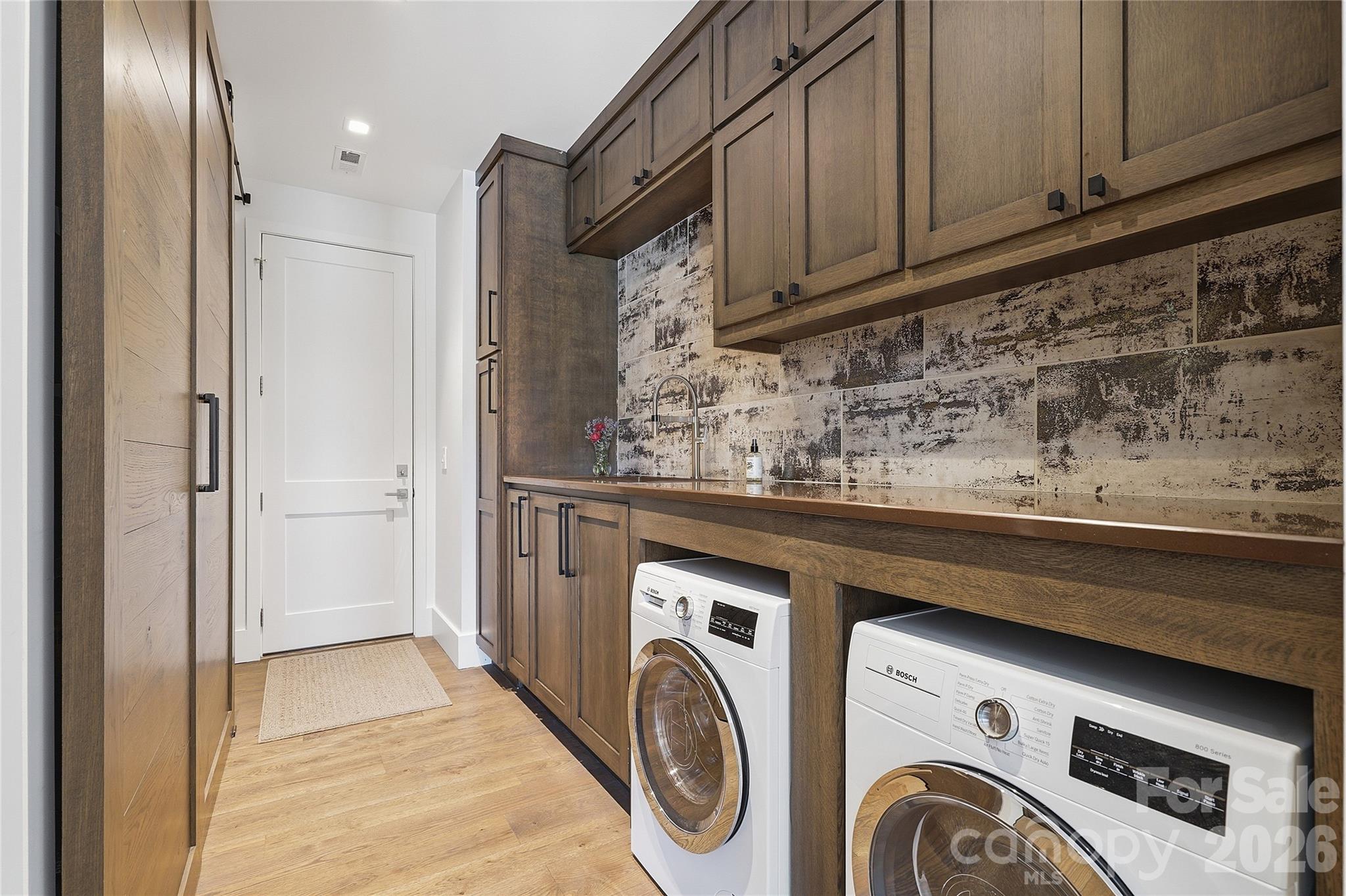 984 Mapleton Lane — Columbus