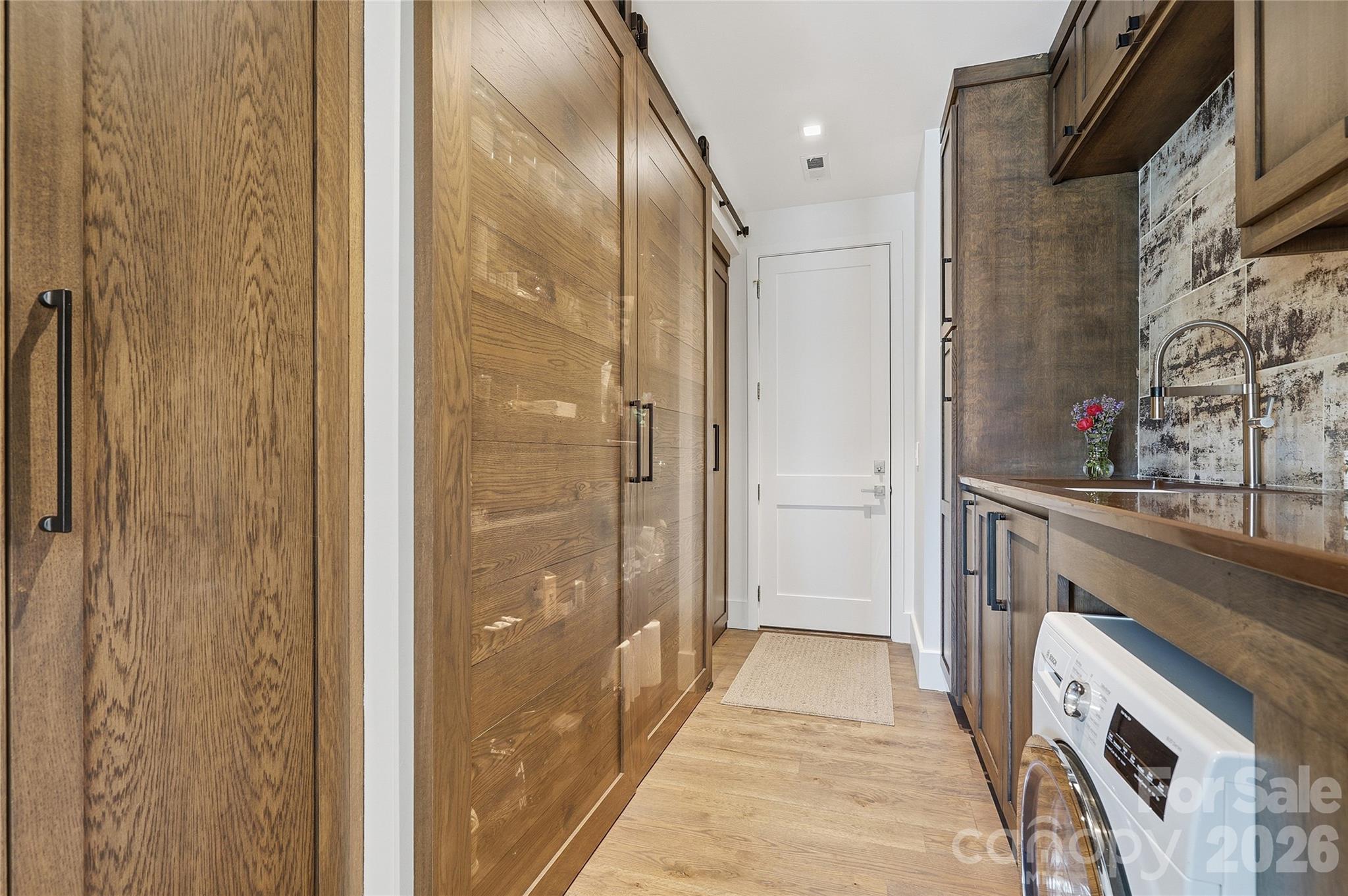 984 Mapleton Lane — Columbus