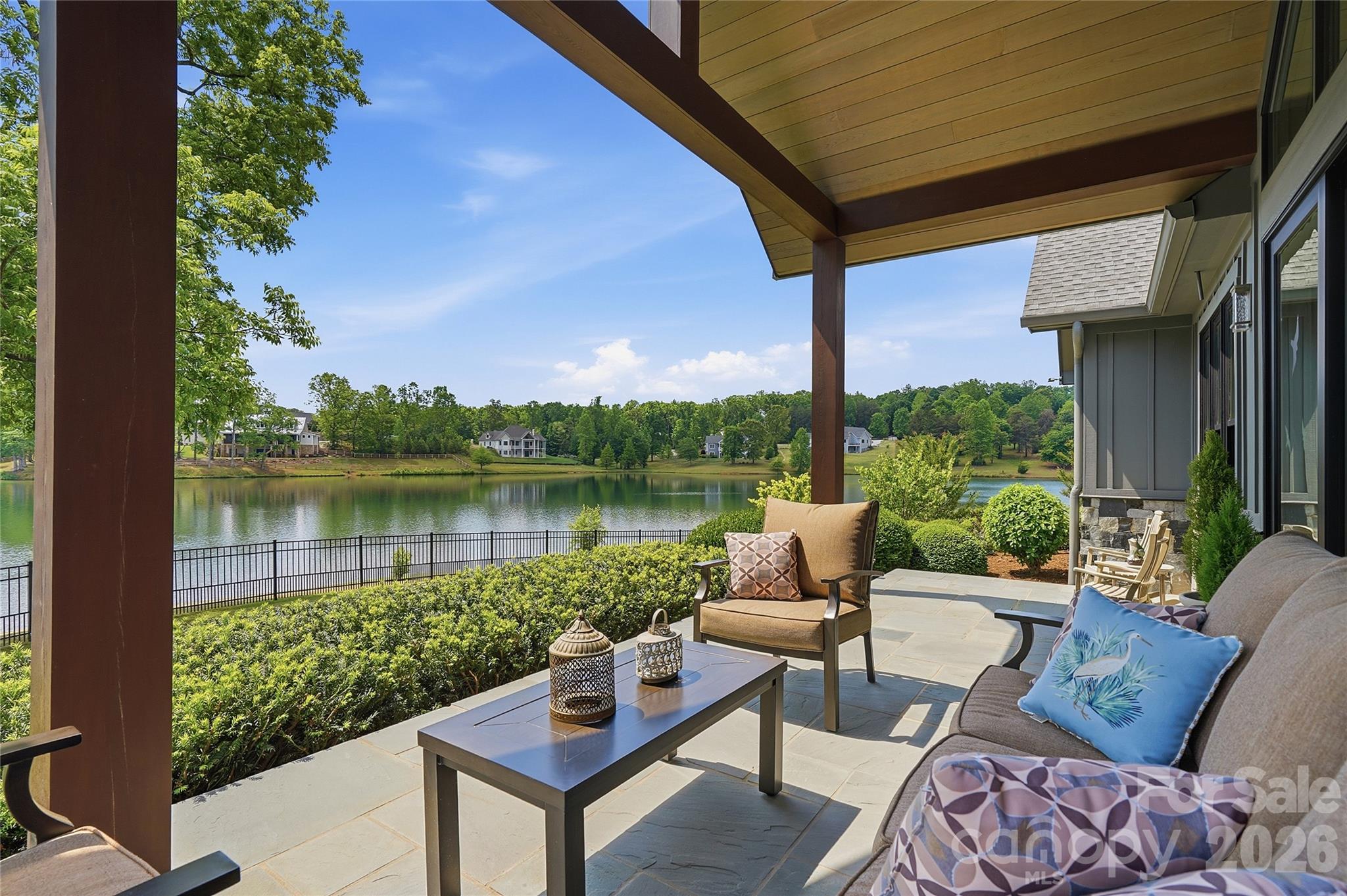 984 Mapleton Lane — Columbus