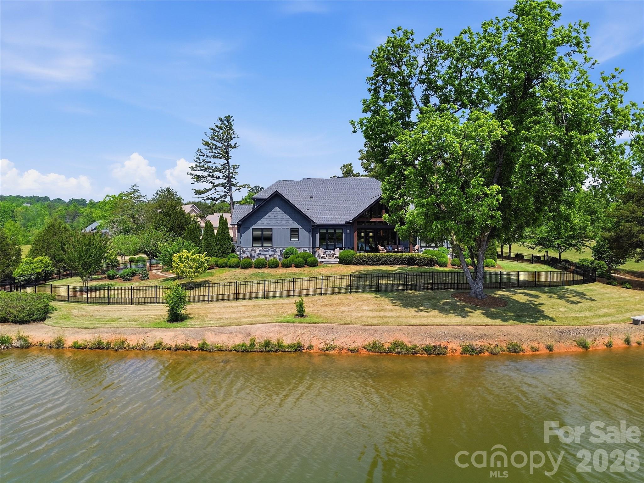 984 Mapleton Lane — Columbus