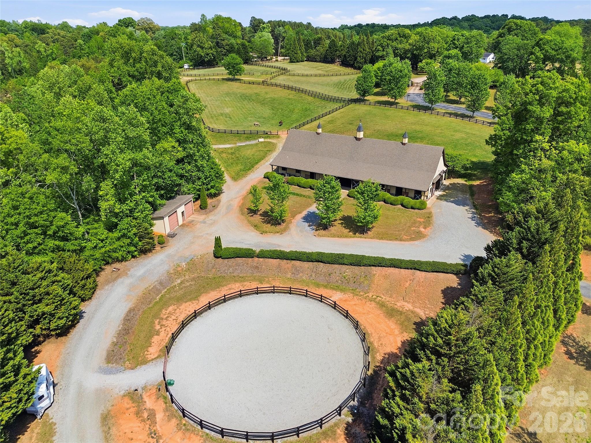 984 Mapleton Lane — Columbus