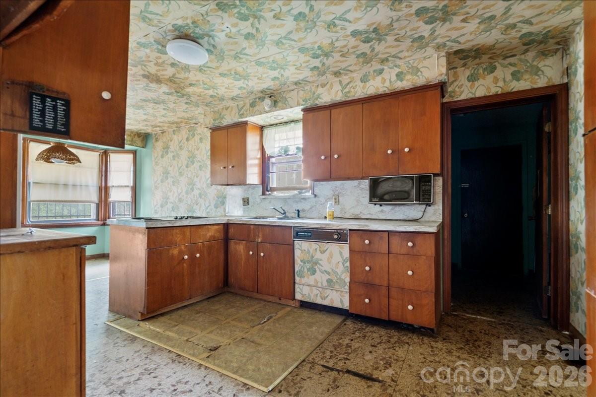 1444 Society Hill Road — Darlington