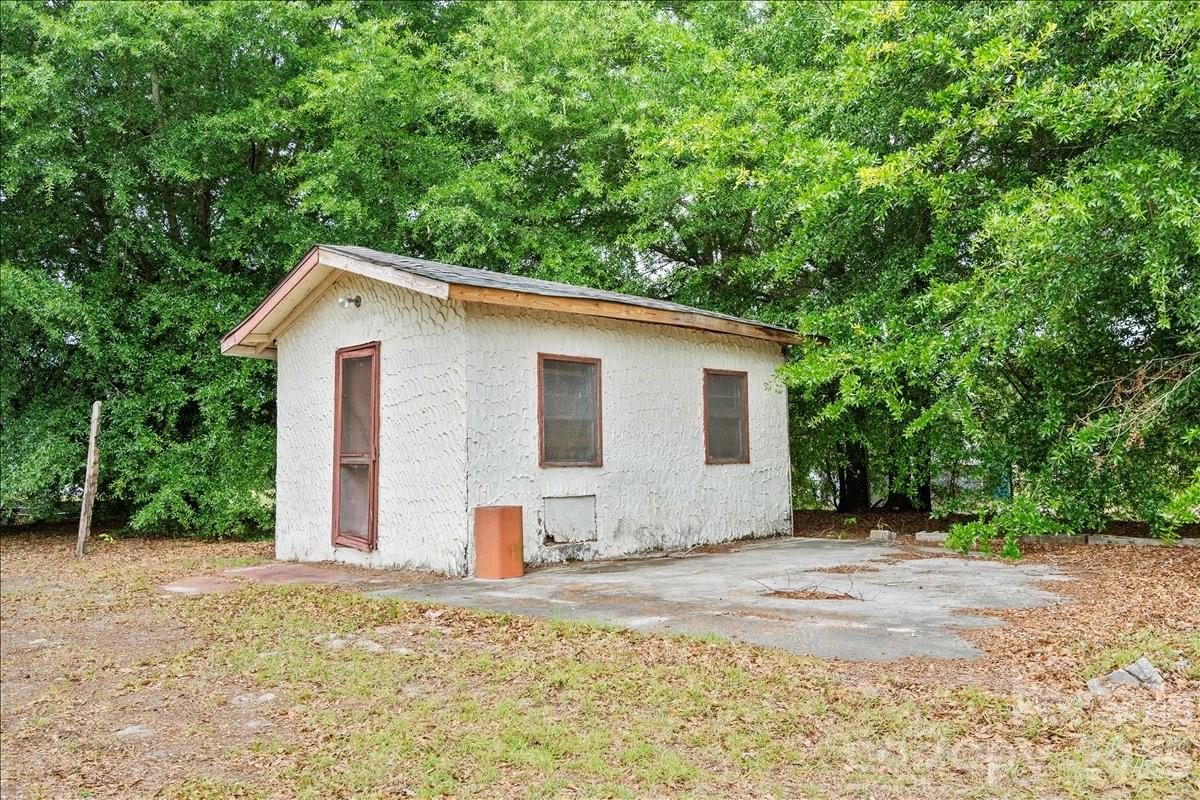 1444 Society Hill Road — Darlington