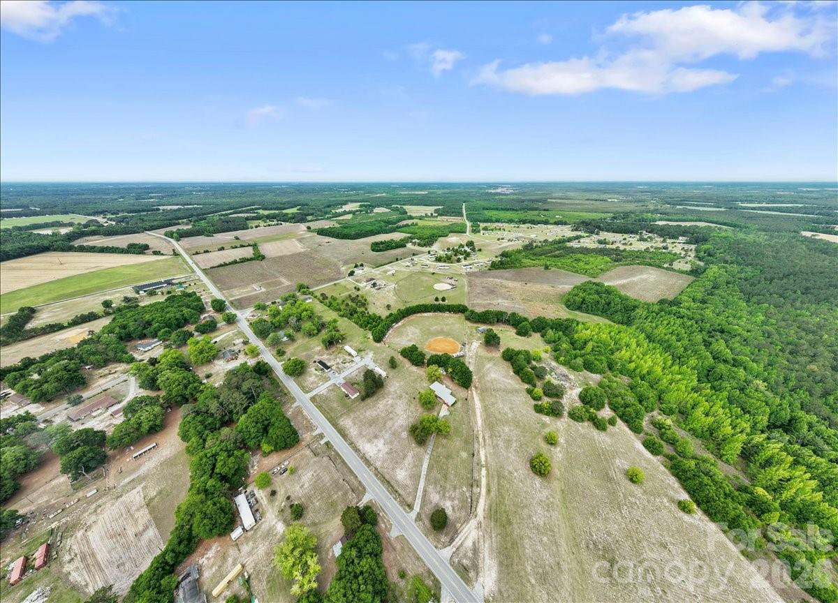 1444 Society Hill Road — Darlington