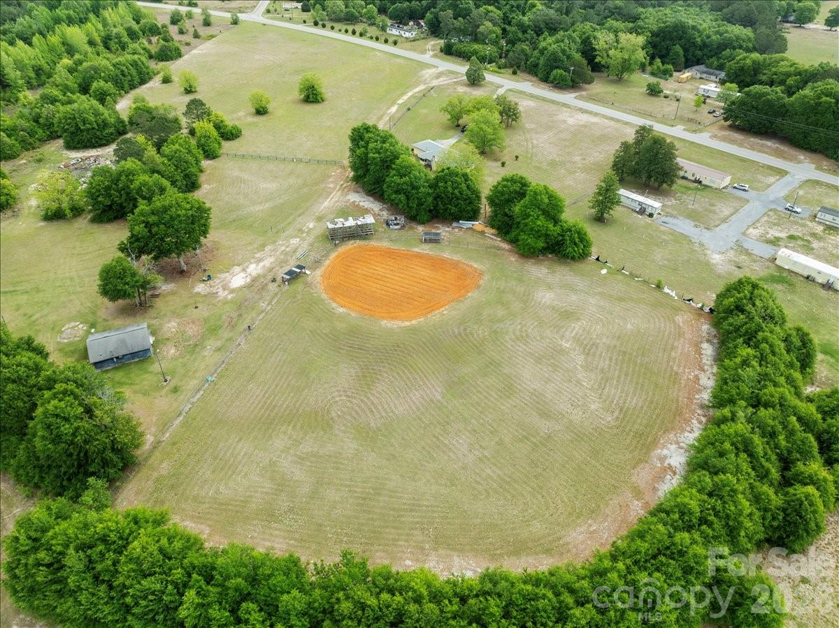 1444 Society Hill Road — Darlington