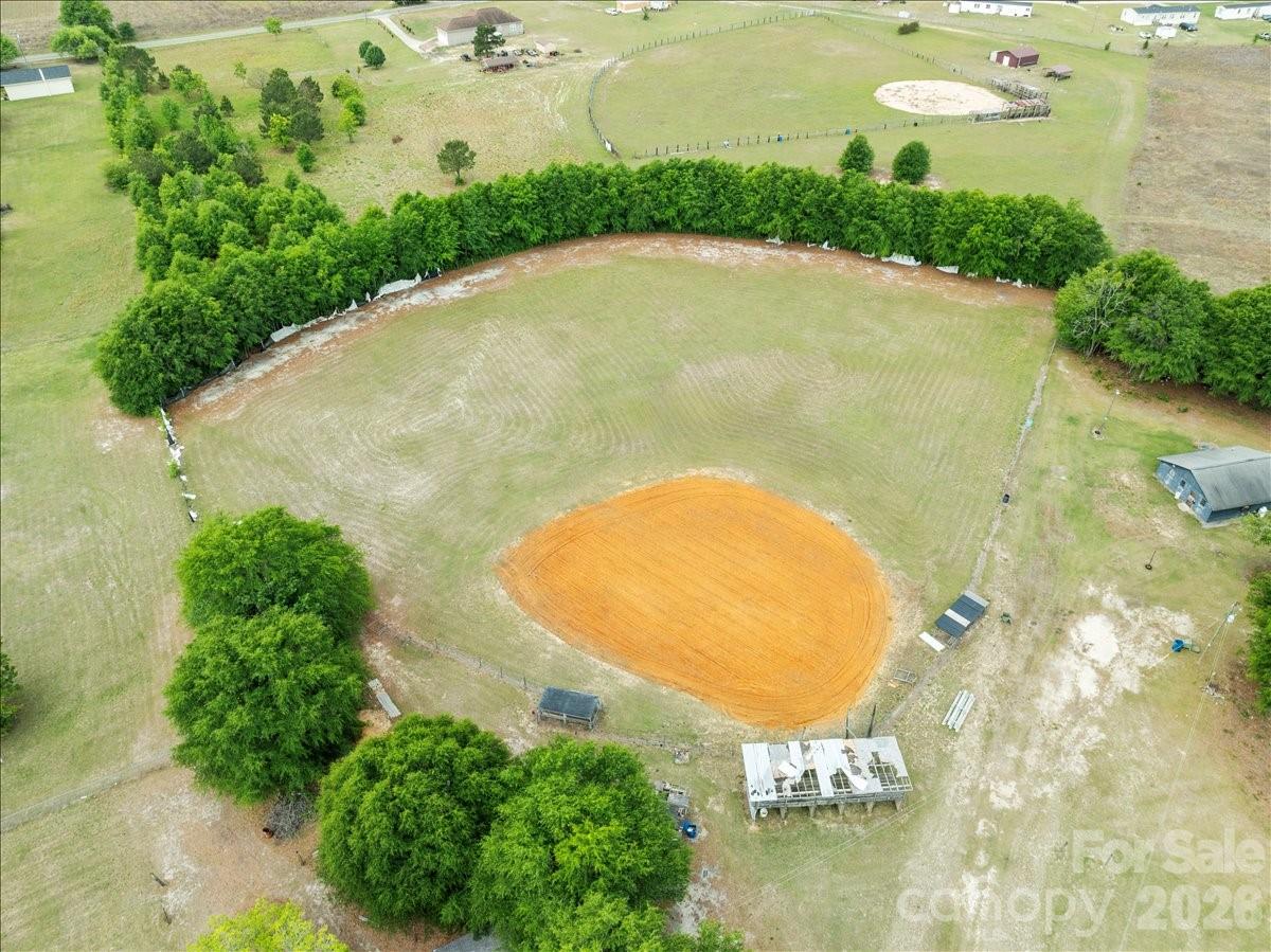1444 Society Hill Road — Darlington
