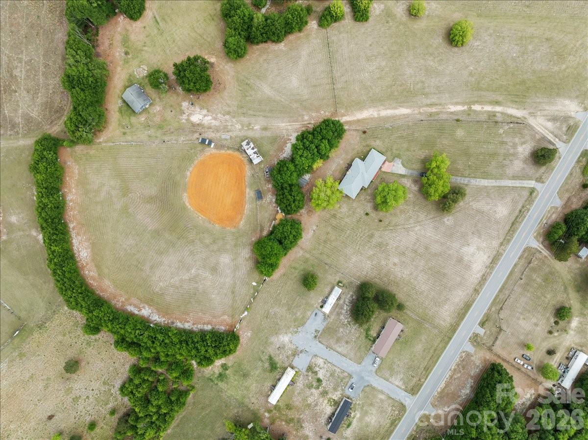 1444 Society Hill Road — Darlington