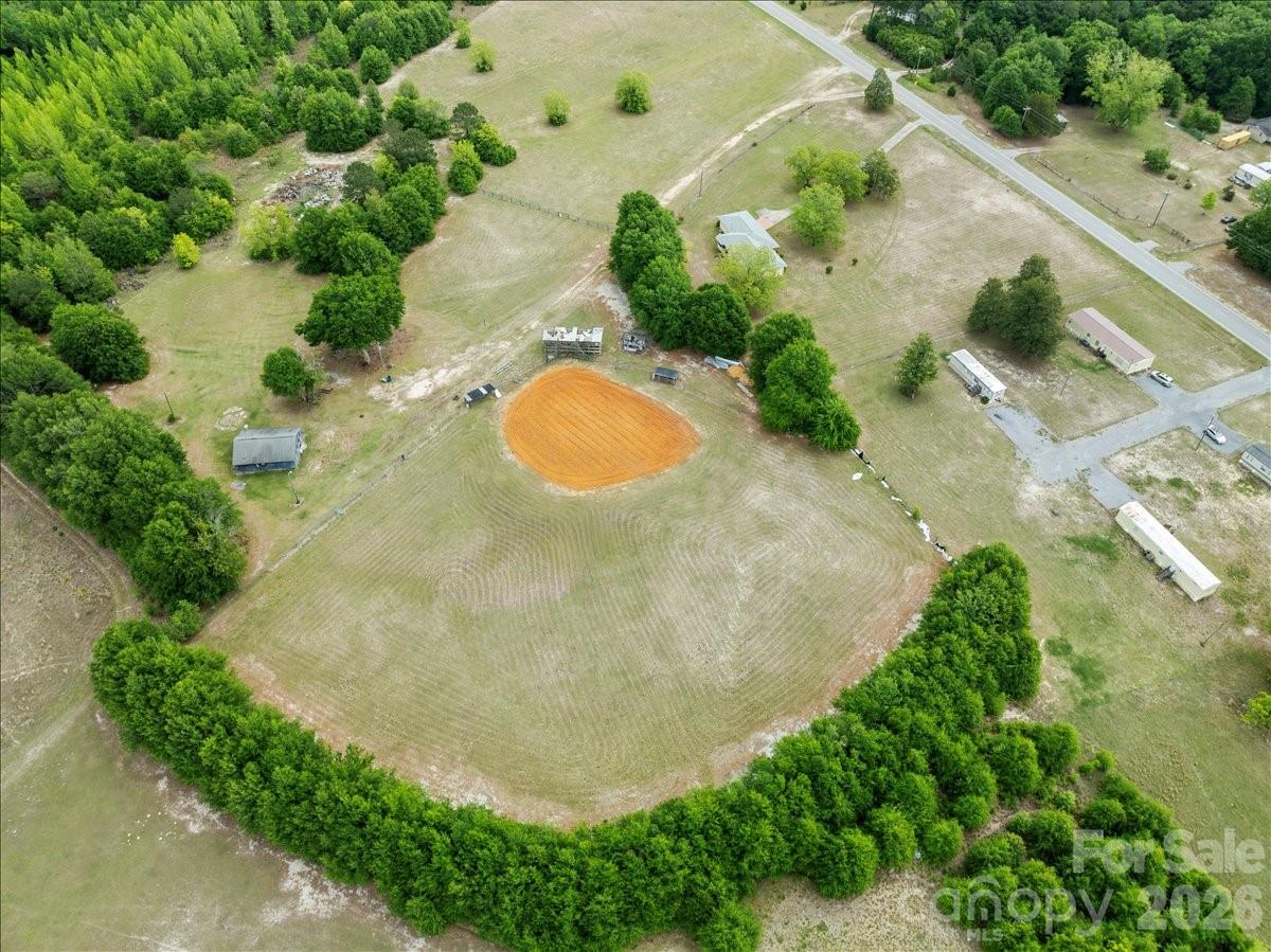 1444 Society Hill Road — Darlington