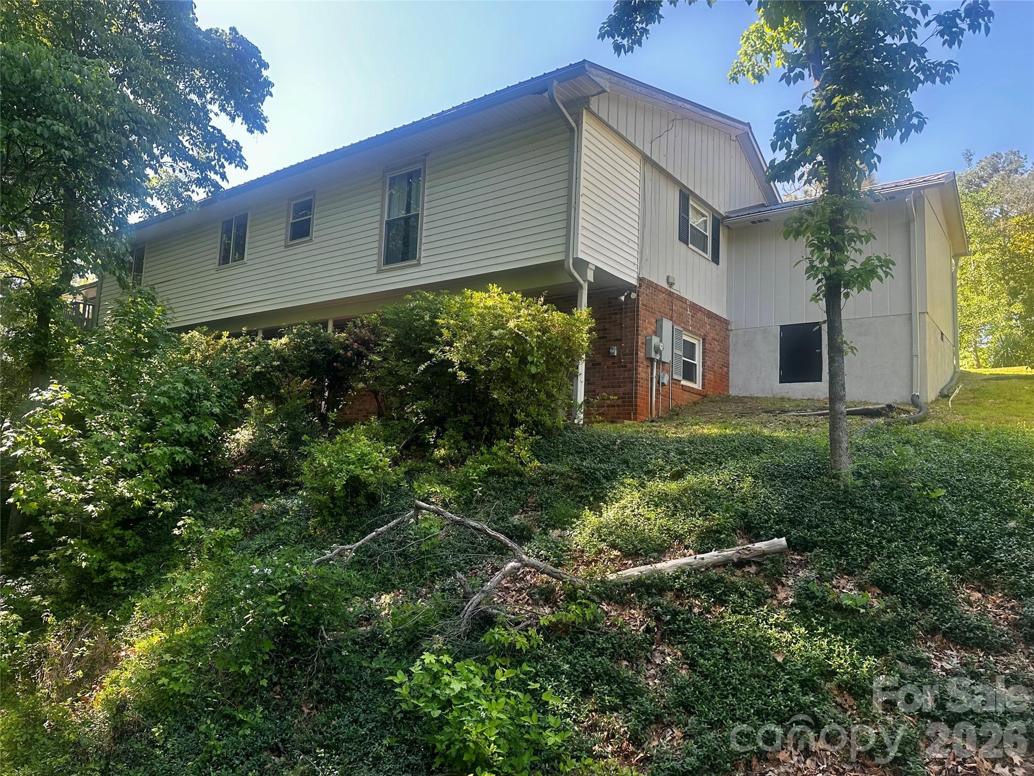 263 Spring Shore Road — Statesville