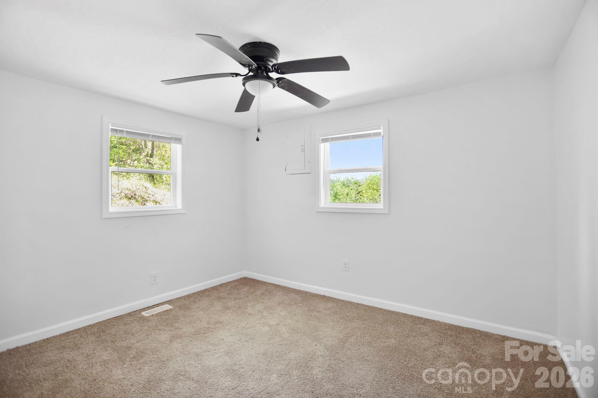 1007 N Fork Road — Barnardsville