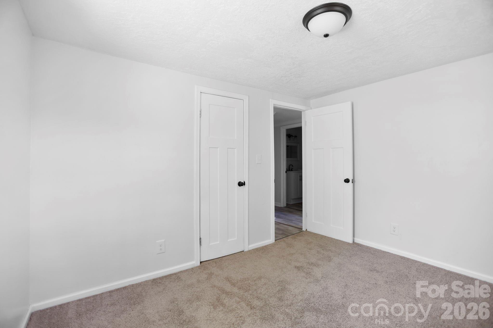 1007 N Fork Road — Barnardsville
