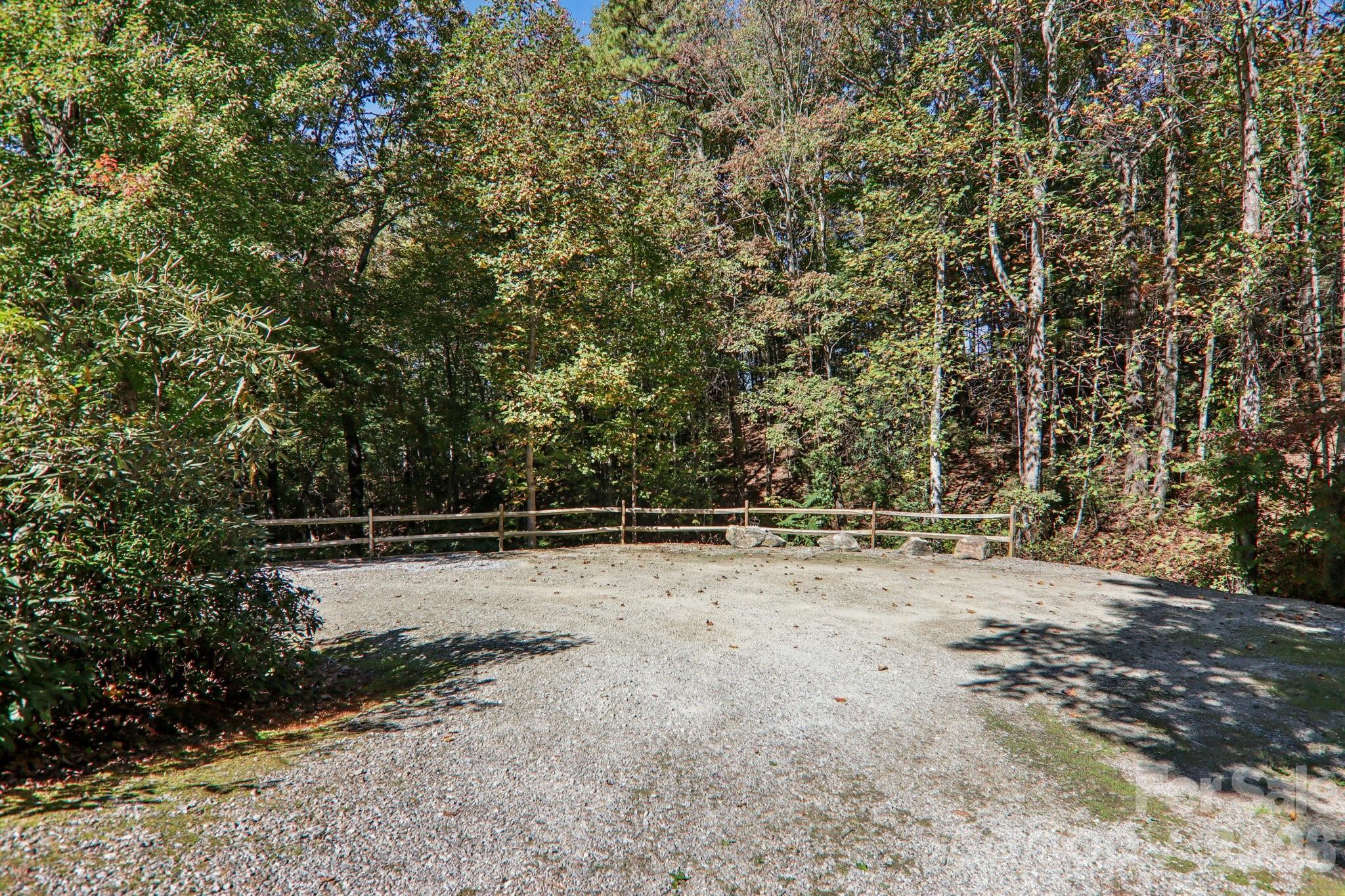6 Wagon Trace — Flat Rock