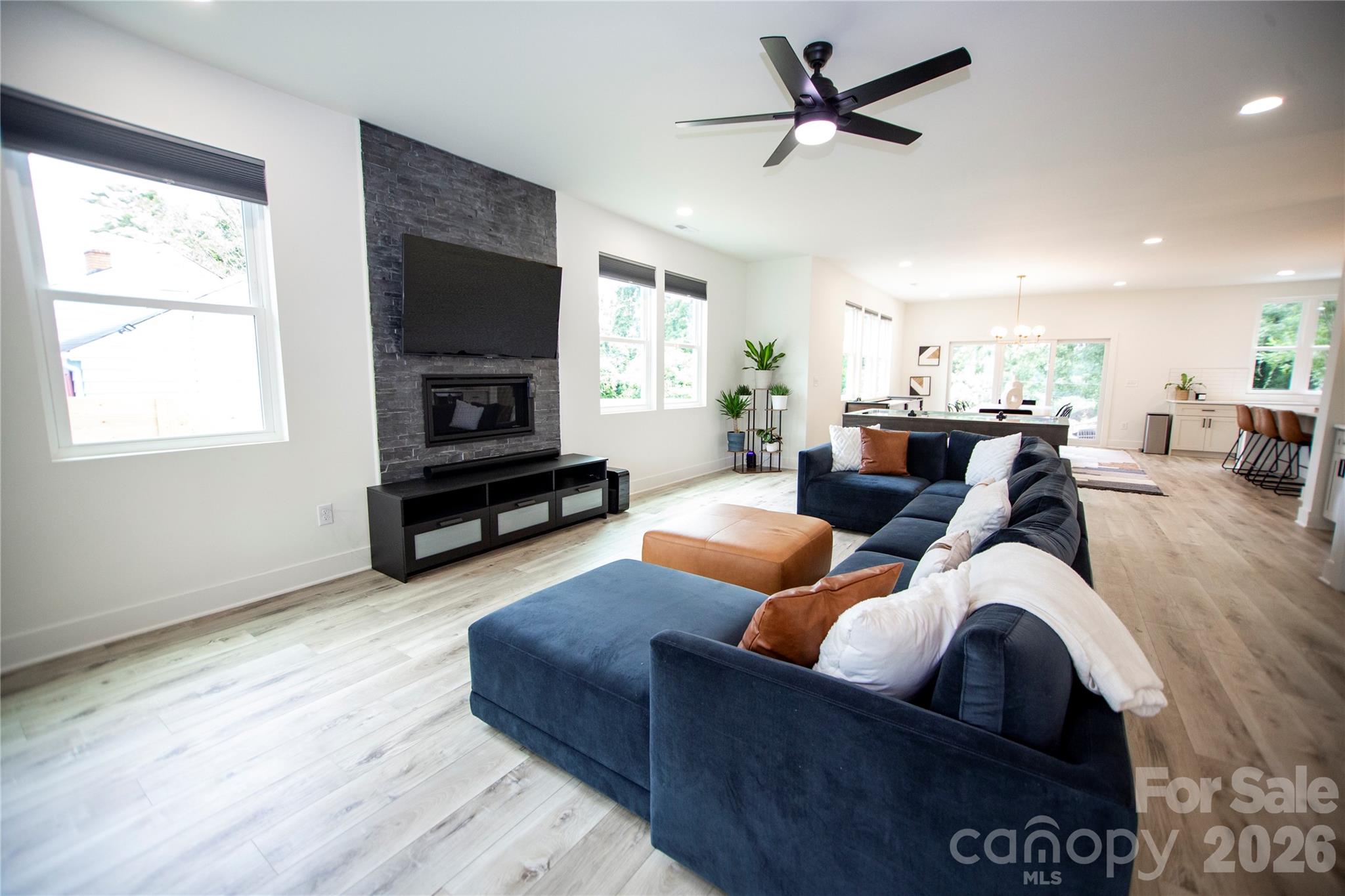 2629 Phillips Avenue — Charlotte