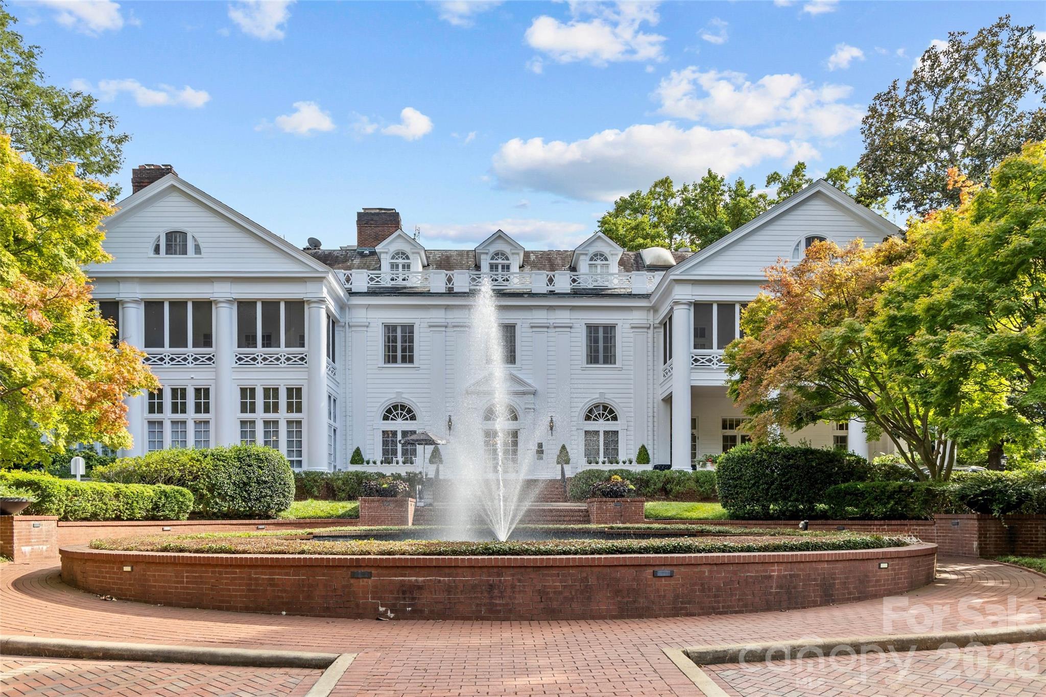 1500 Queens Road #104 — Charlotte