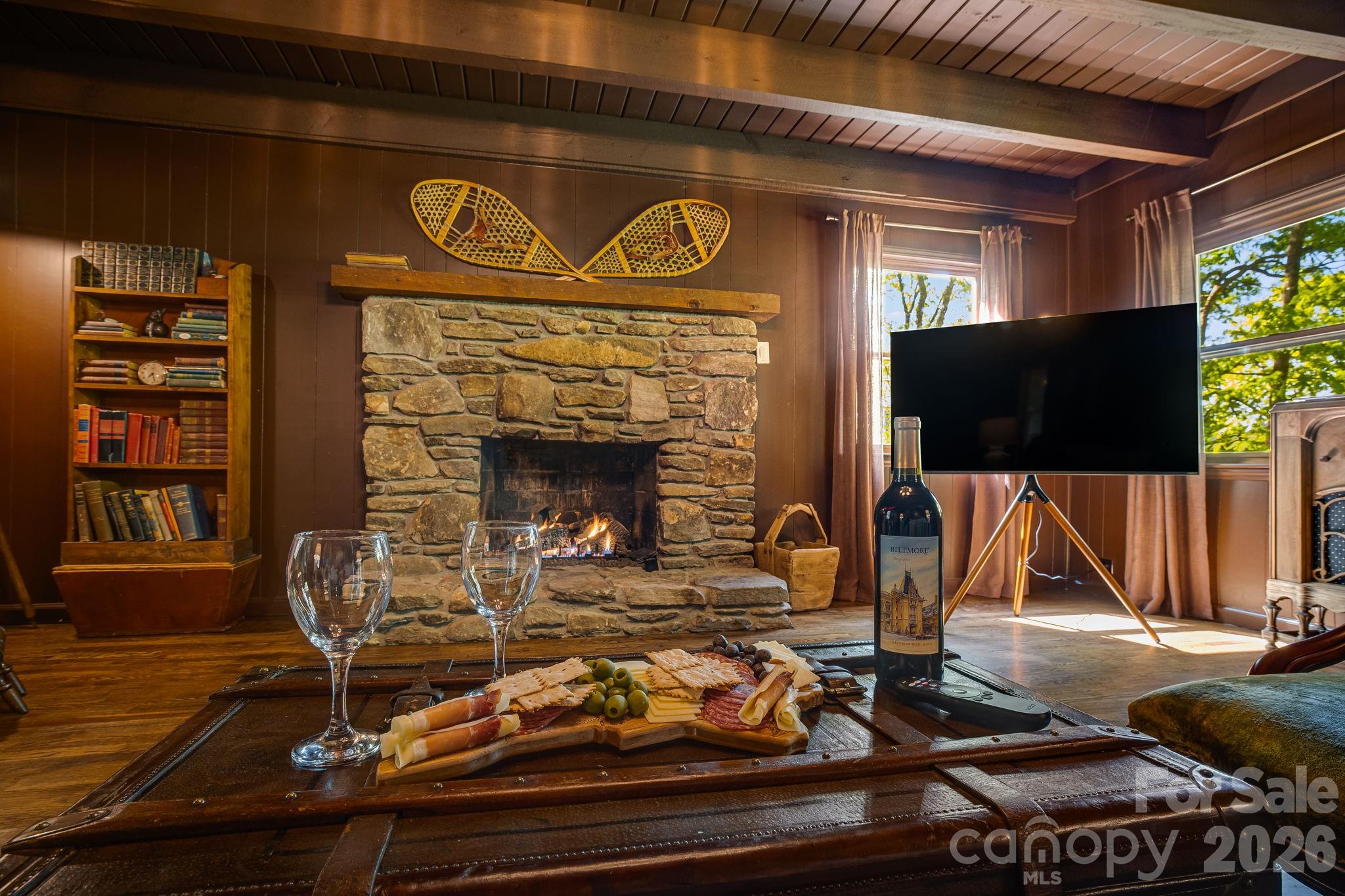 155 Spivey Mountain Road — Asheville