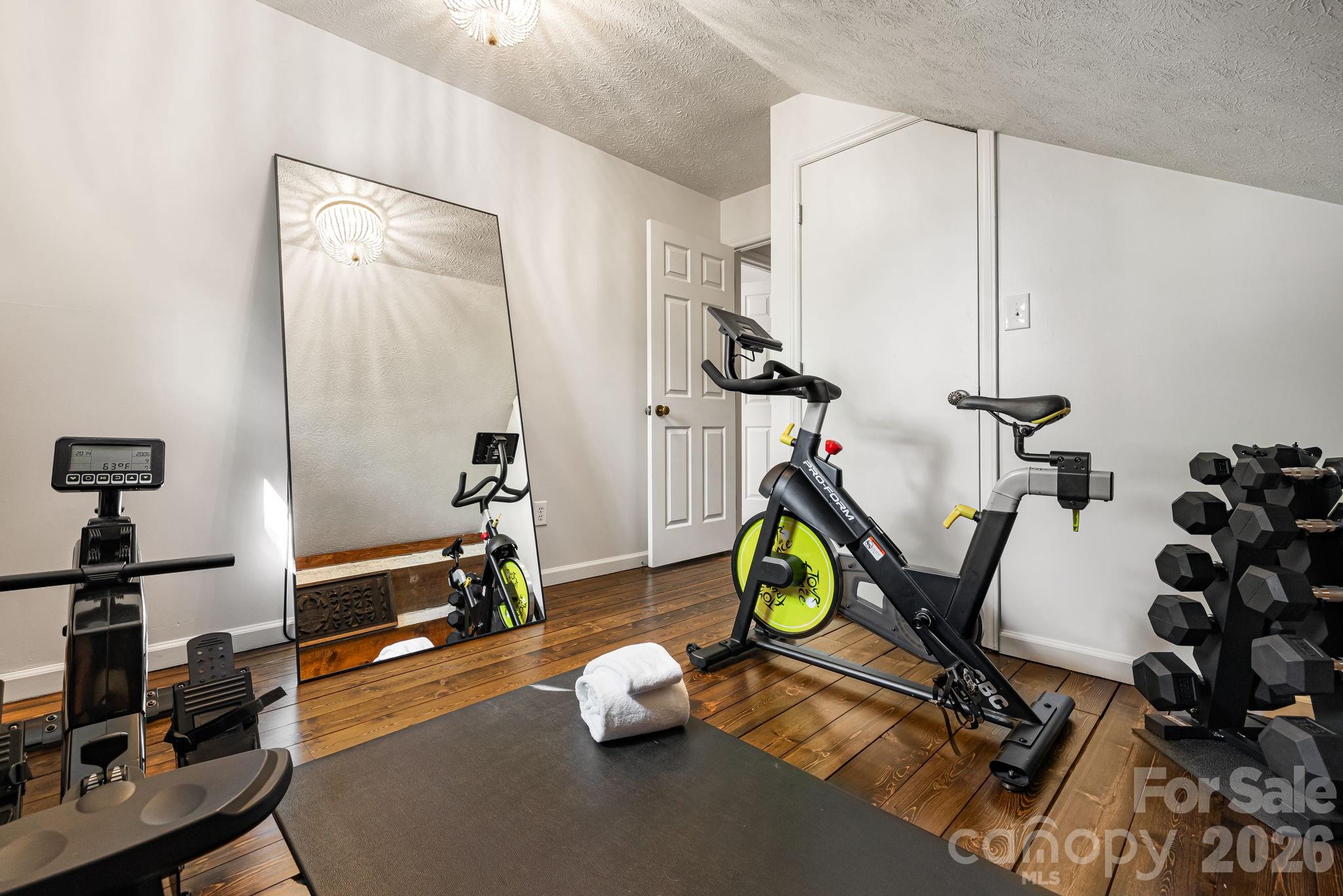155 Spivey Mountain Road — Asheville
