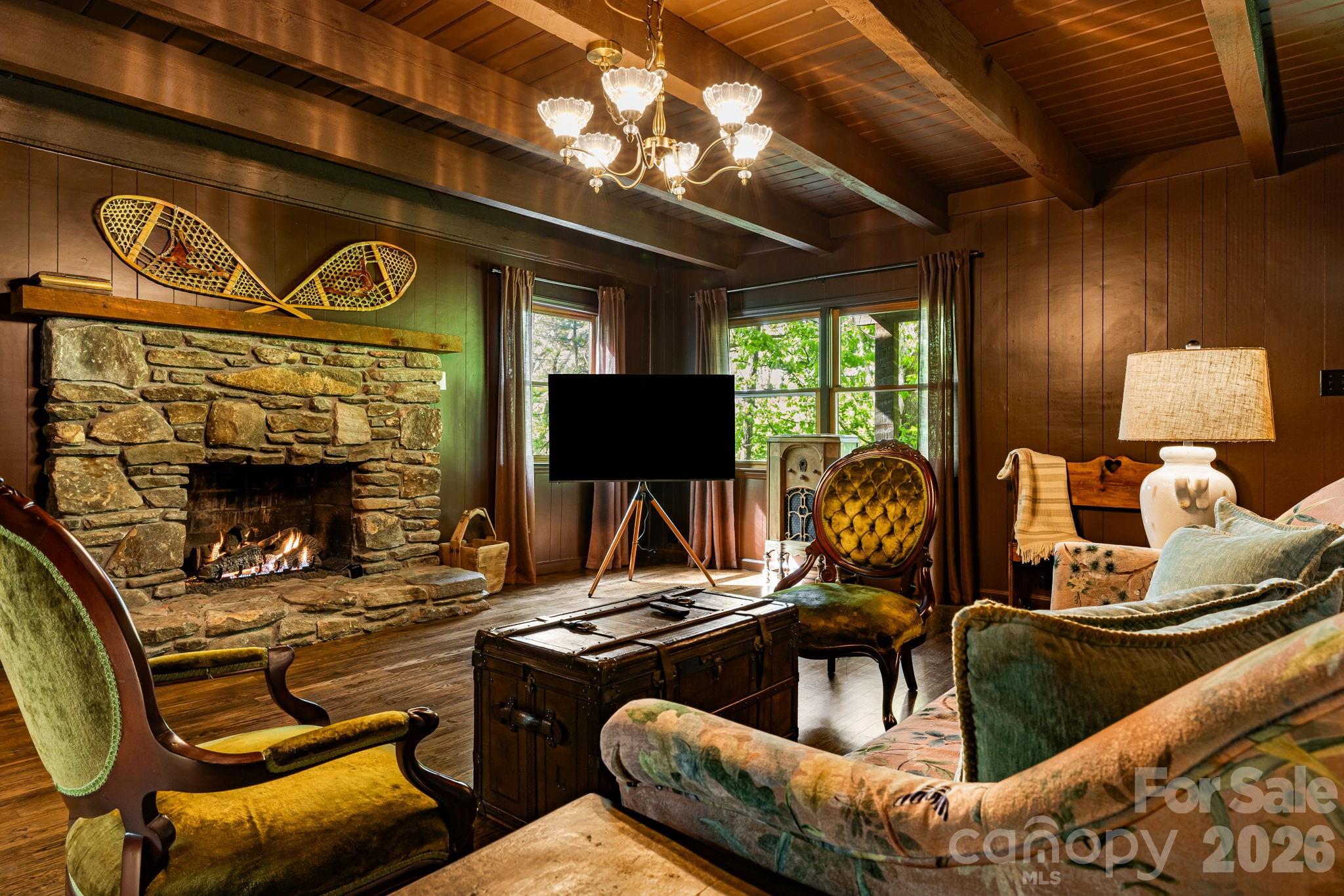 155 Spivey Mountain Road — Asheville