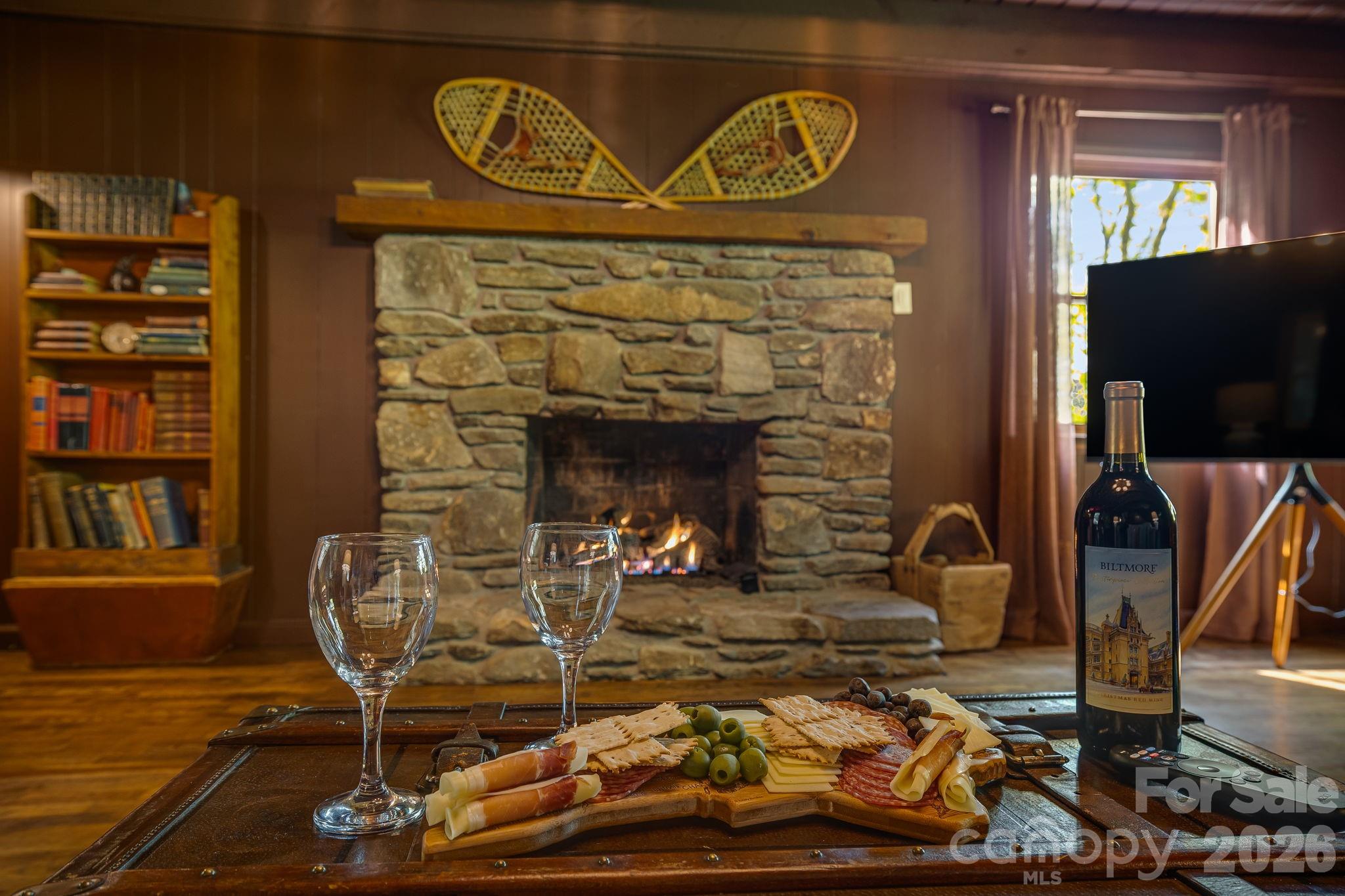 155 Spivey Mountain Road — Asheville