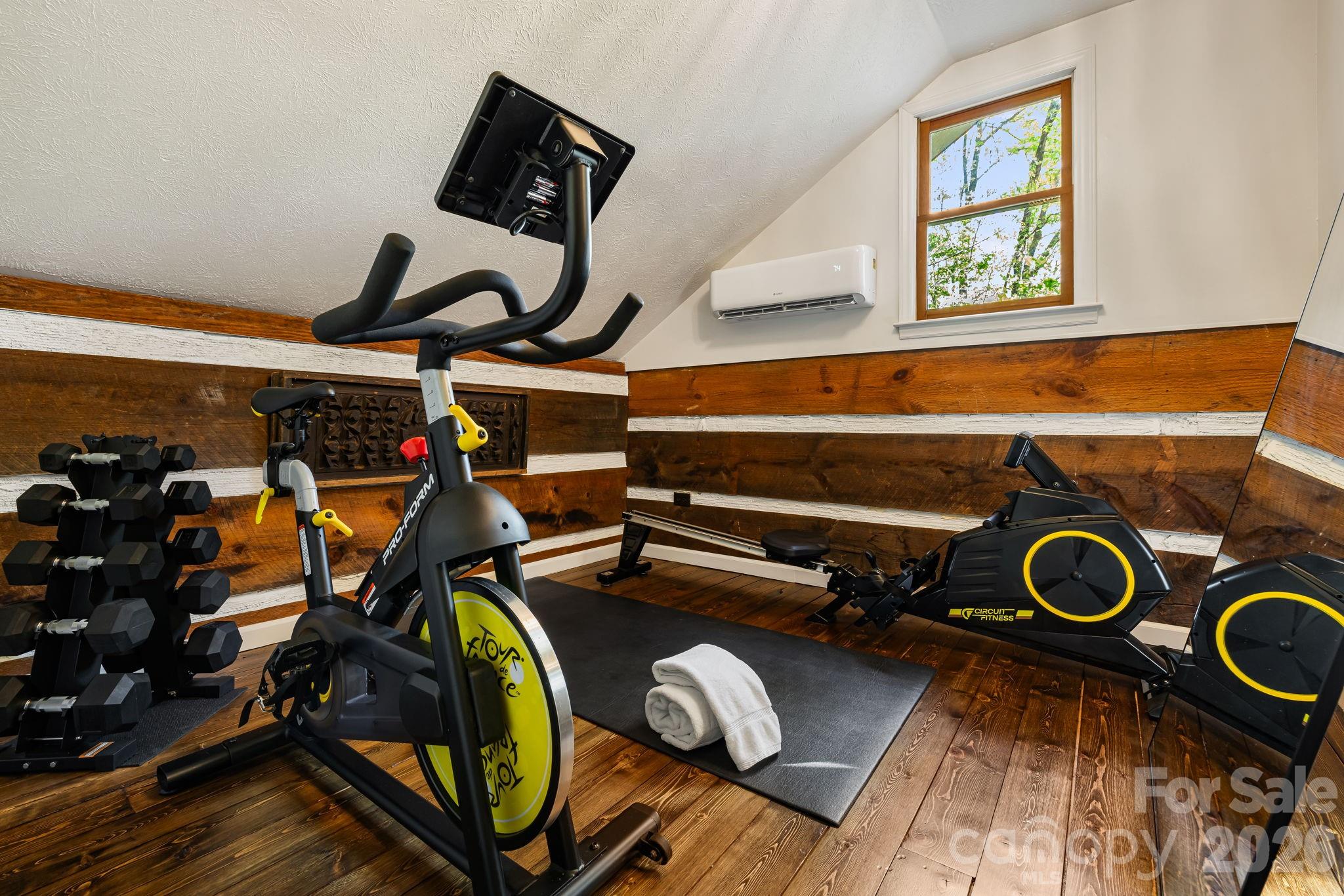 155 Spivey Mountain Road — Asheville