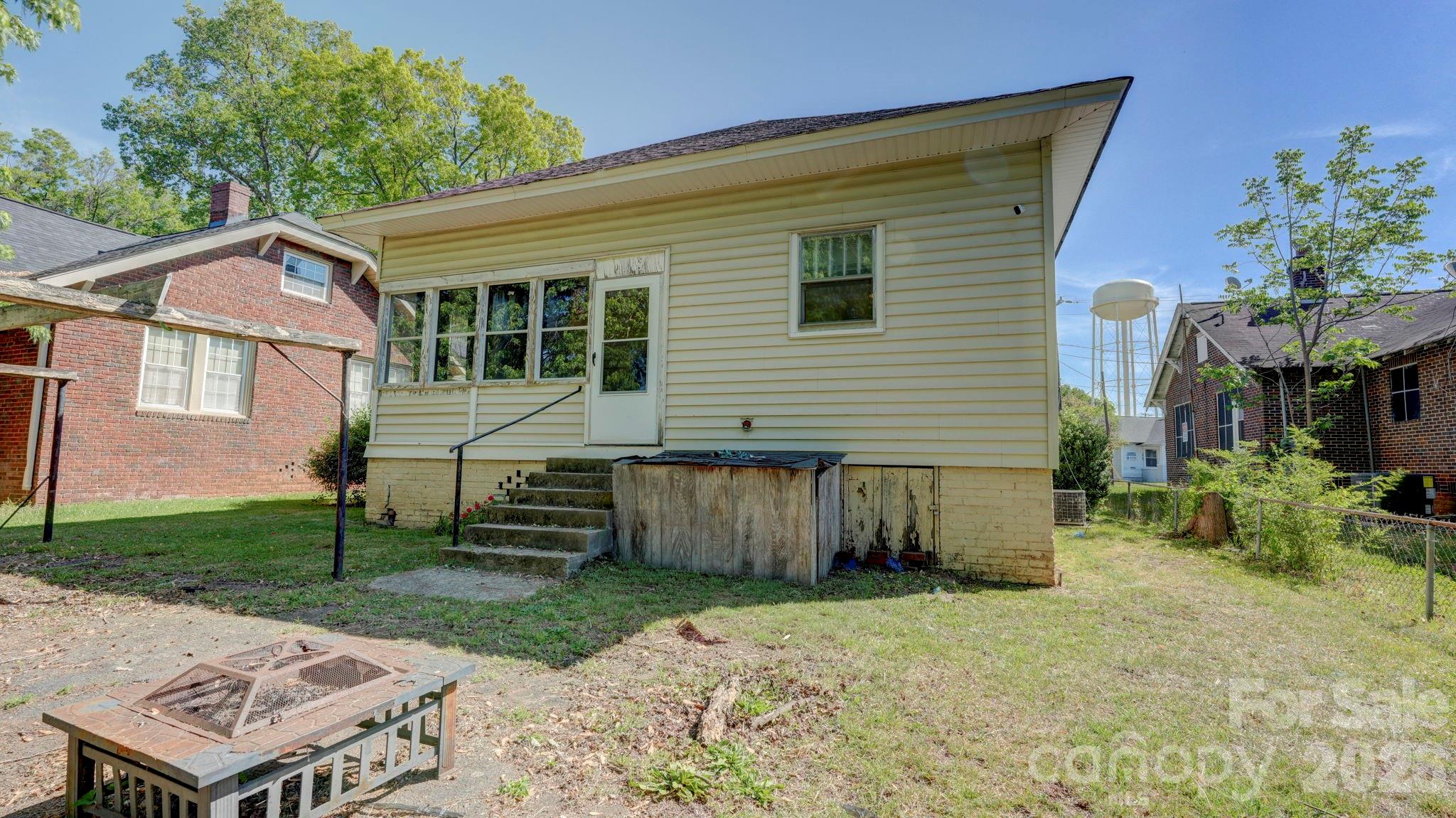119 Heilig Avenue — Salisbury