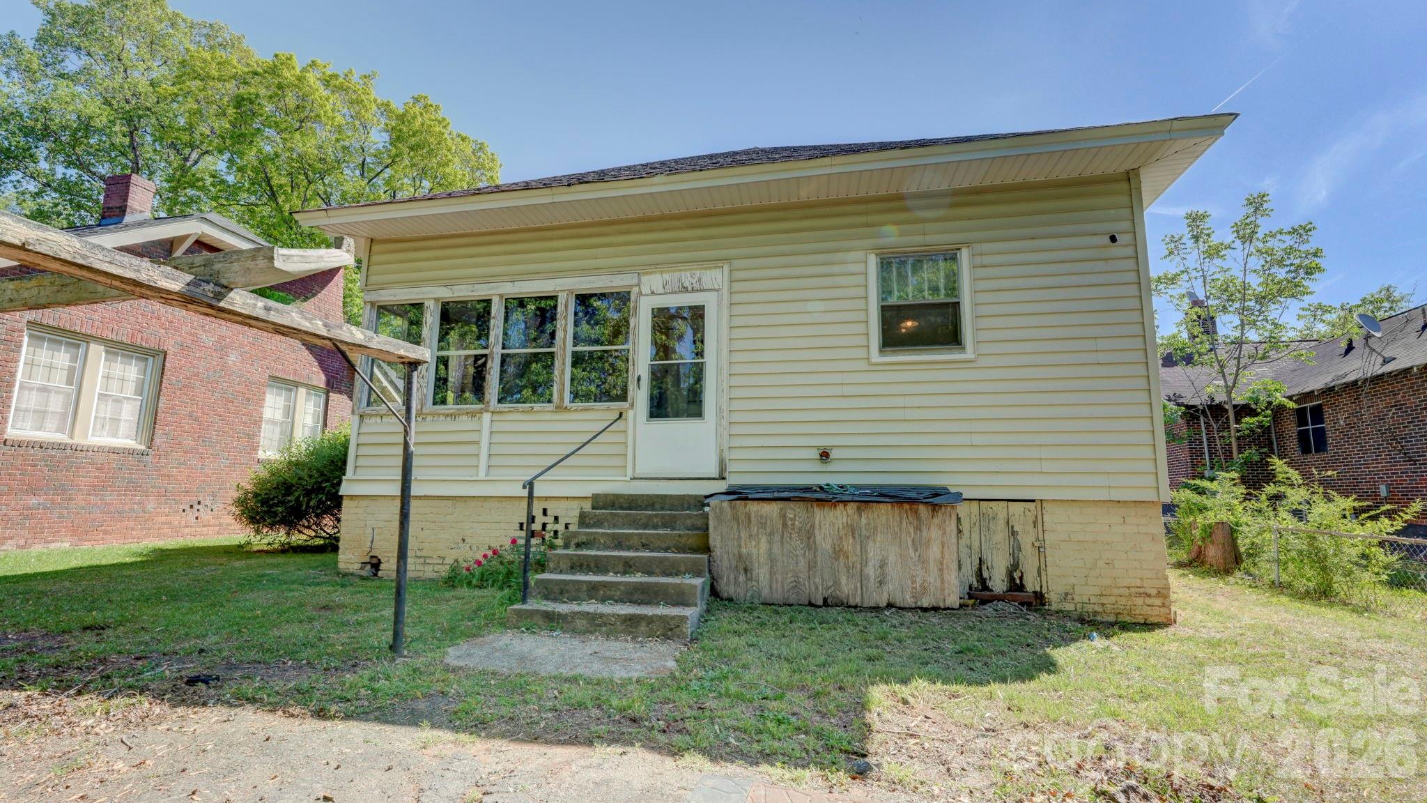 119 Heilig Avenue — Salisbury
