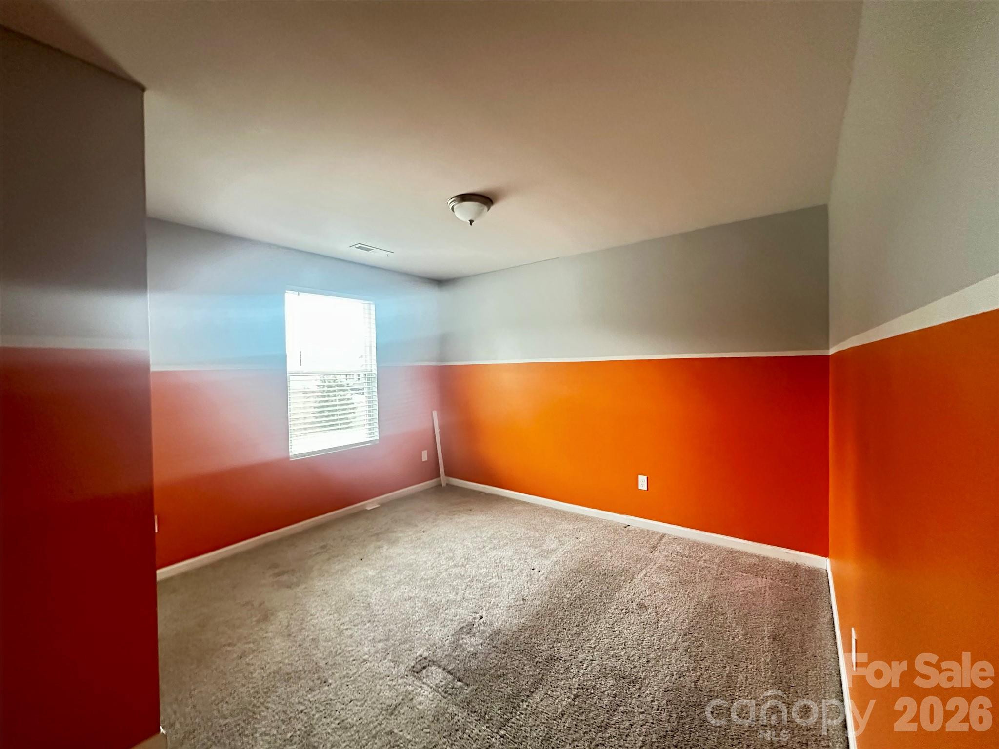 1050 Glenbriar Court — Woodleaf