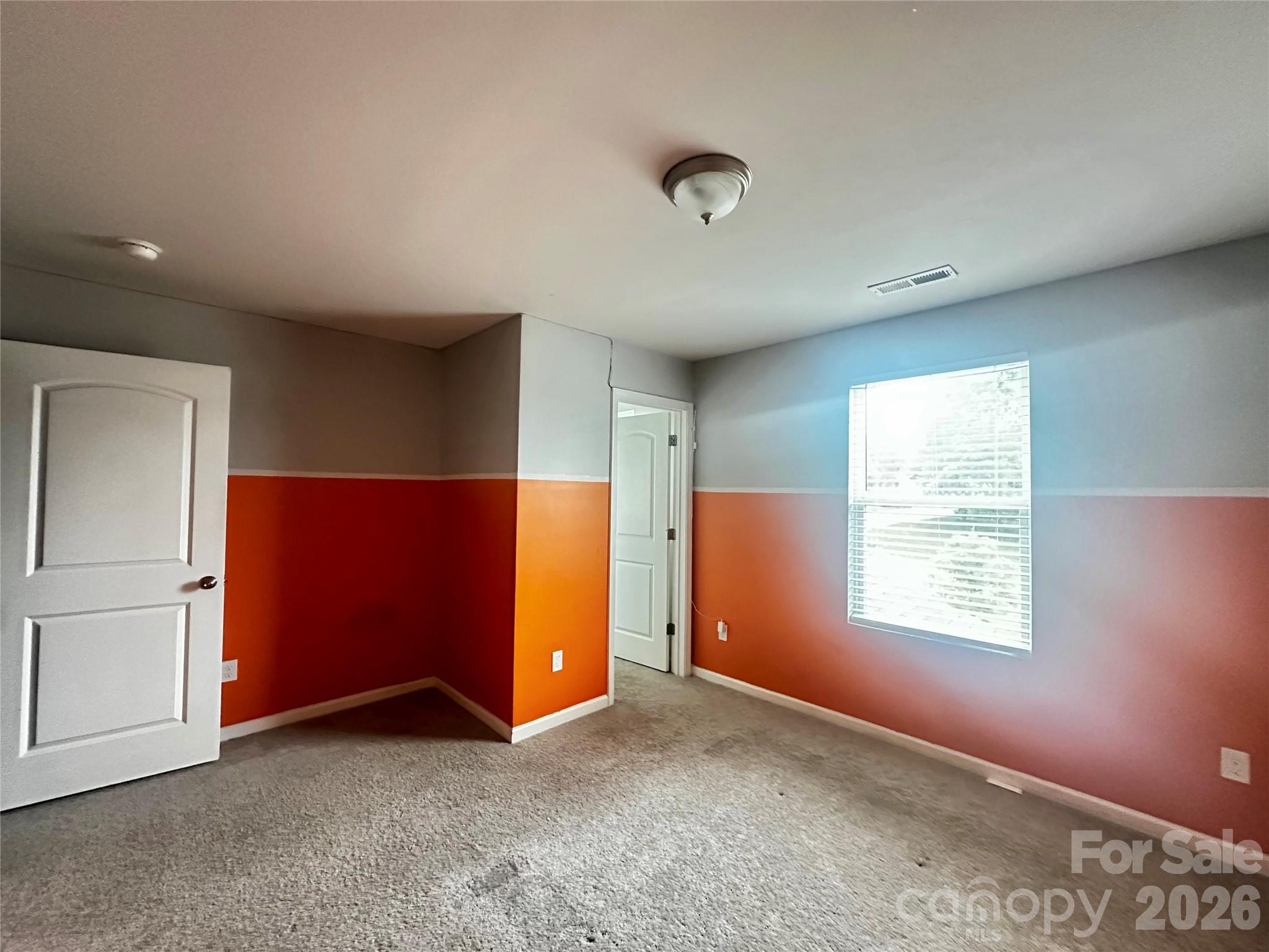 1050 Glenbriar Court — Woodleaf