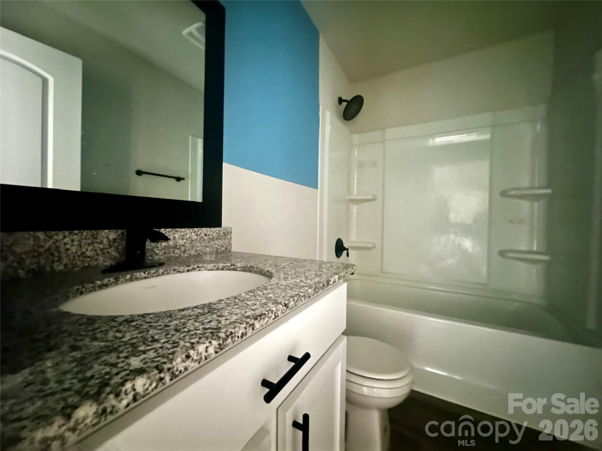 1050 Glenbriar Court — Woodleaf