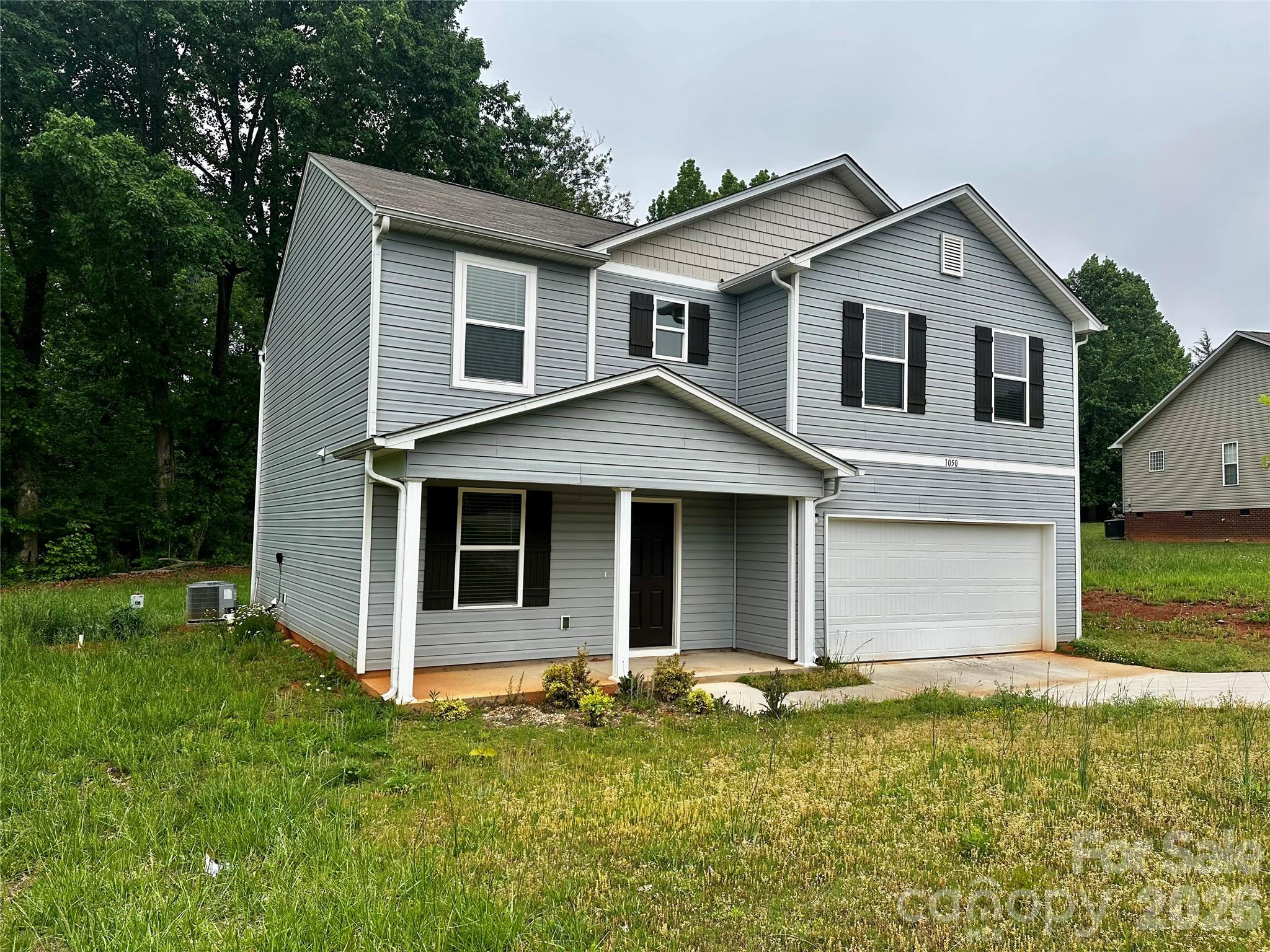 1050 Glenbriar Court — Woodleaf