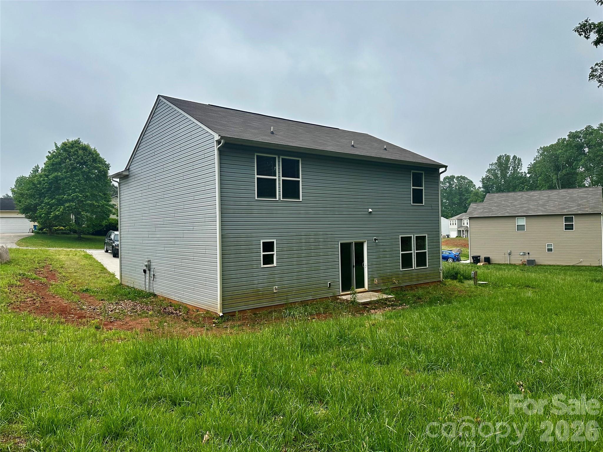 1050 Glenbriar Court — Woodleaf