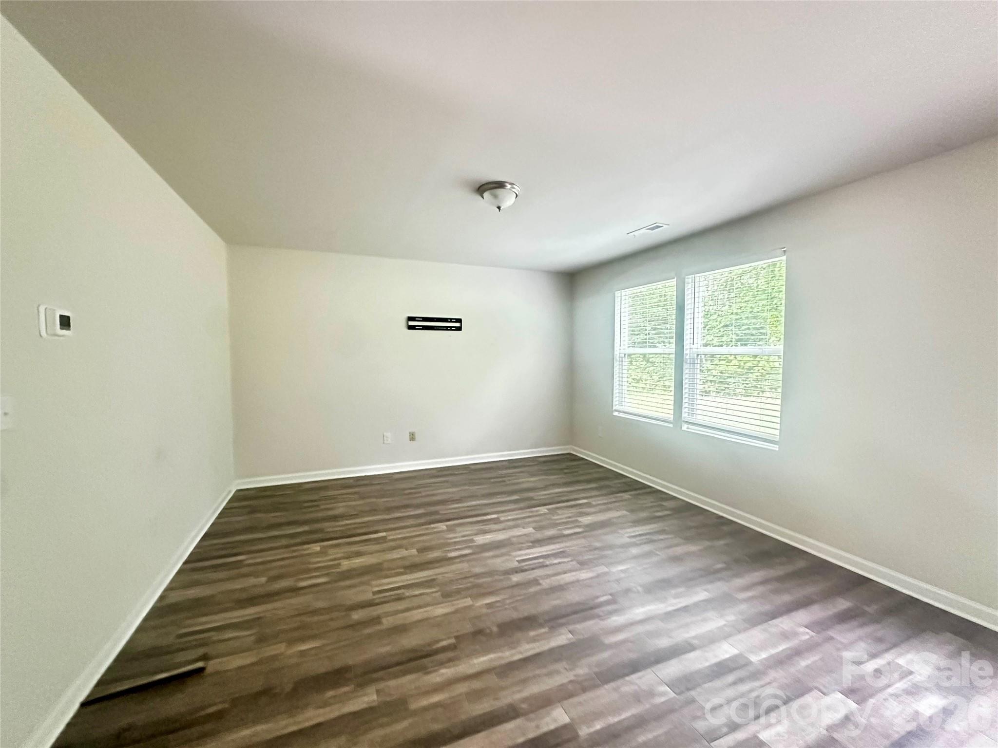 1050 Glenbriar Court — Woodleaf