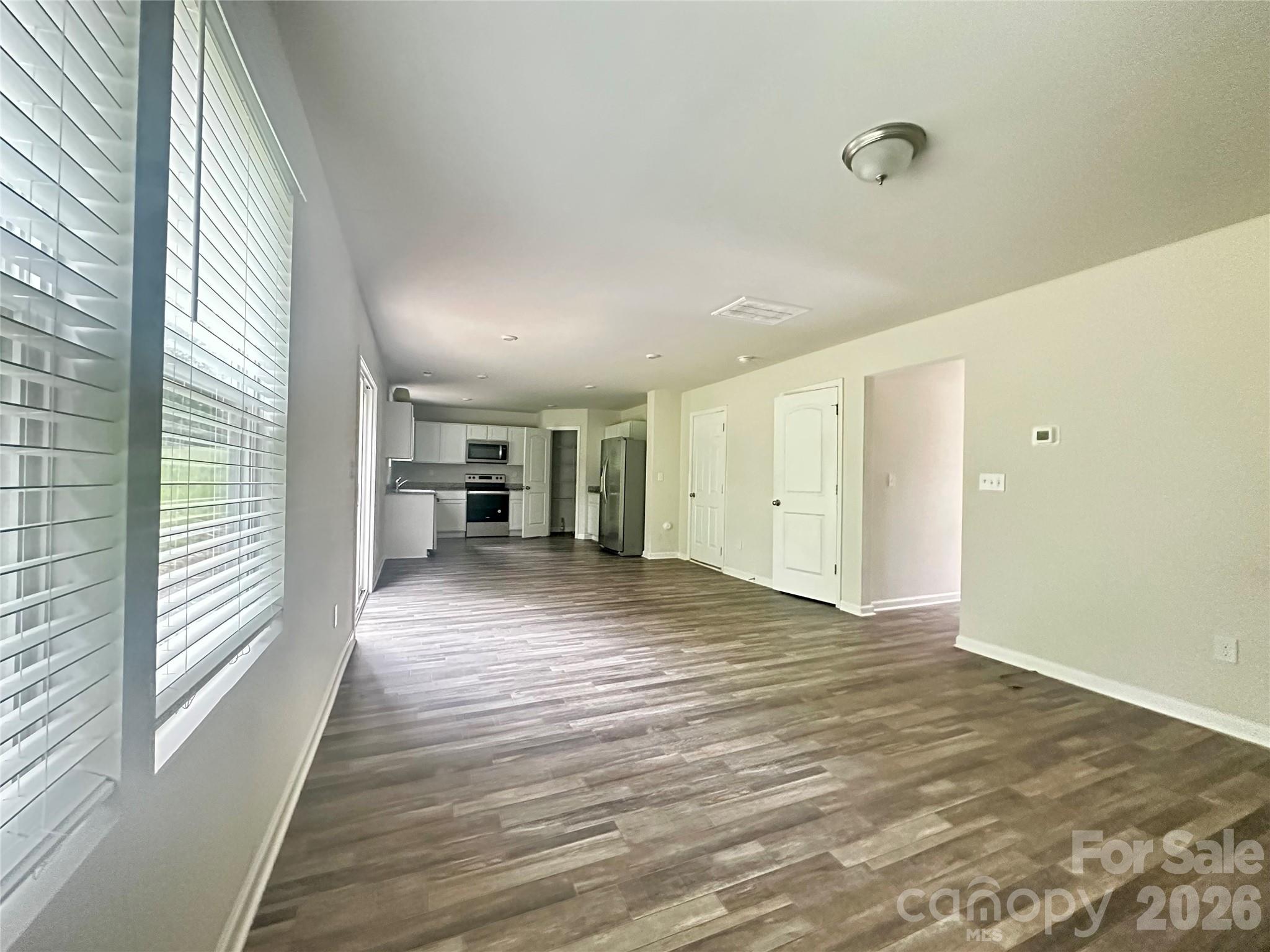 1050 Glenbriar Court — Woodleaf