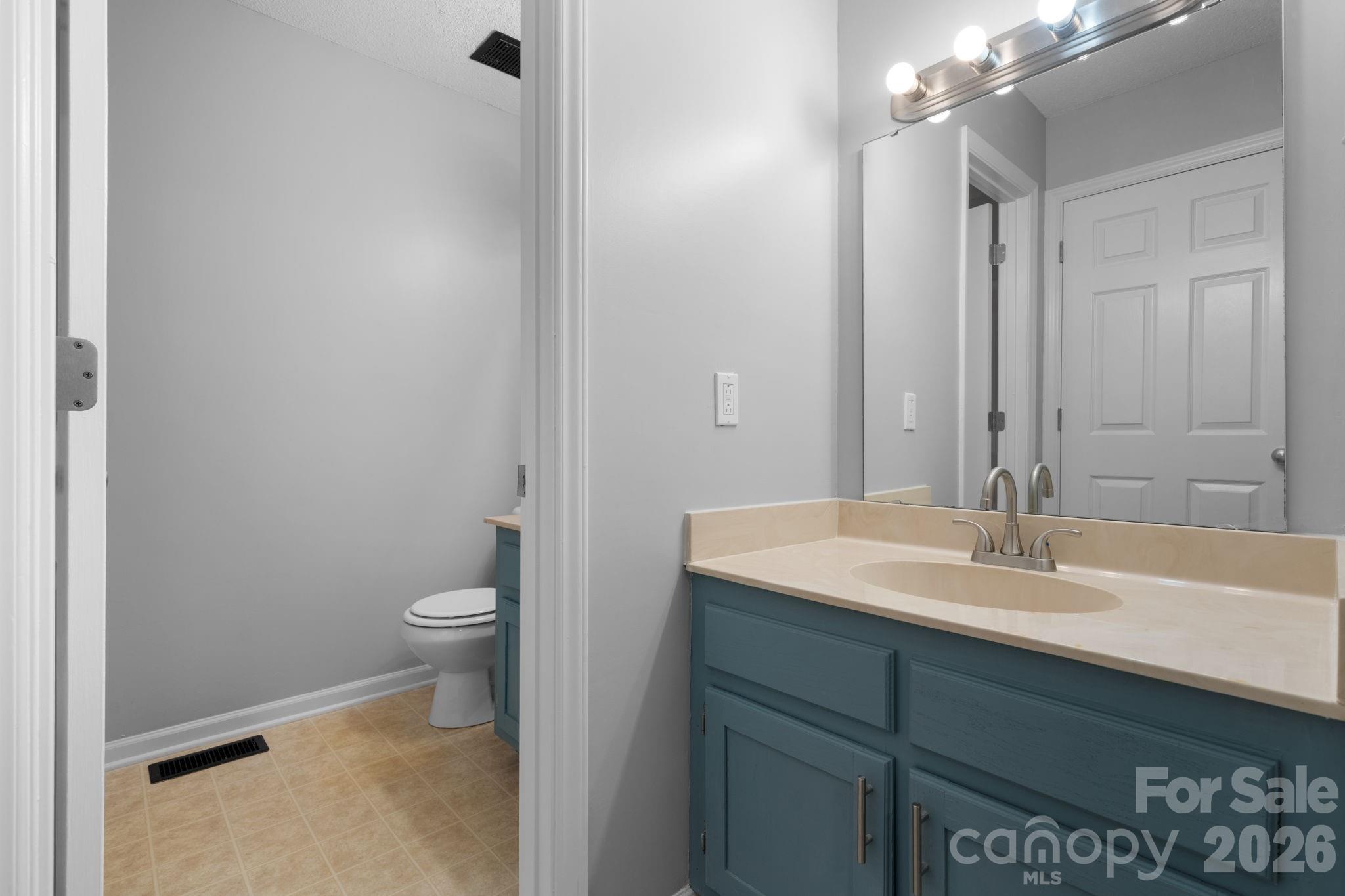 239 13th Avenue Place NW #6 — Hickory