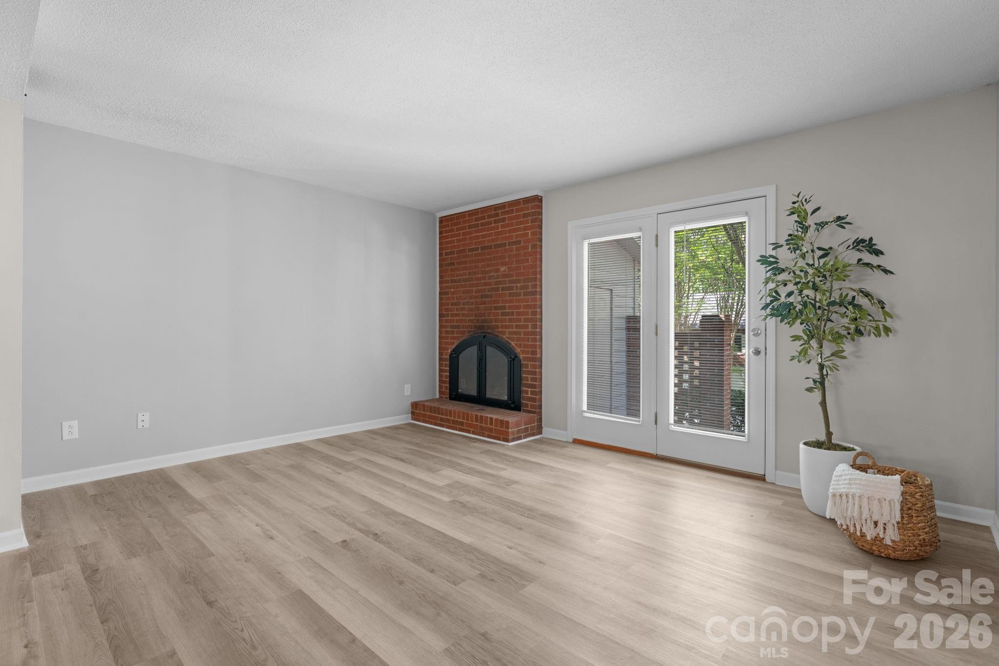 239 13th Avenue Place NW #6 — Hickory