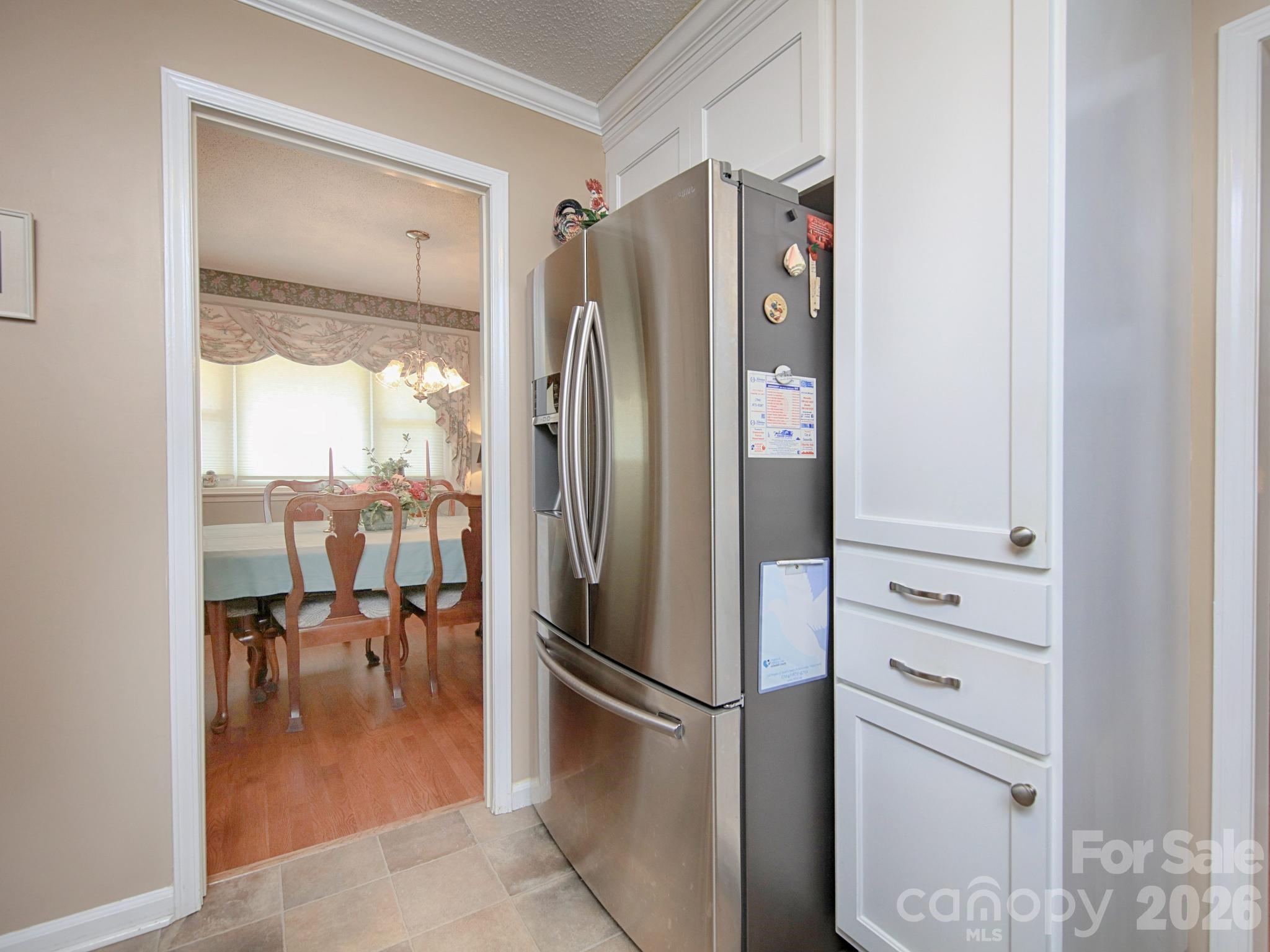 1005 Forest Park Drive — Statesville