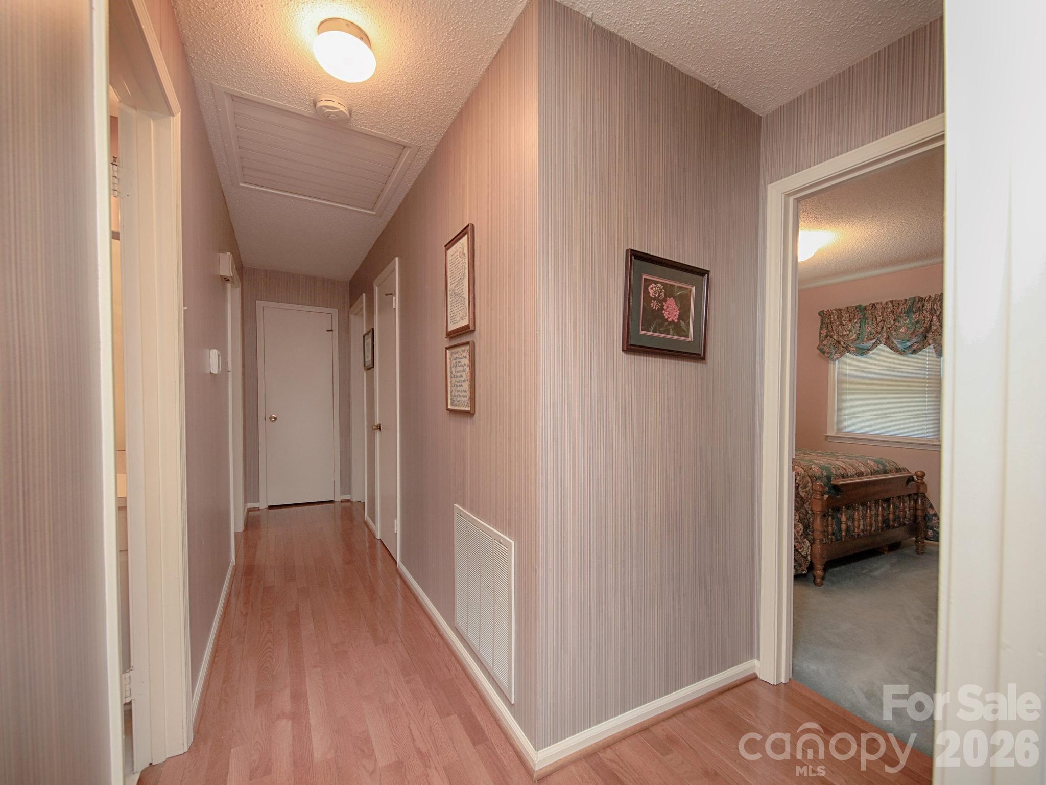 1005 Forest Park Drive — Statesville