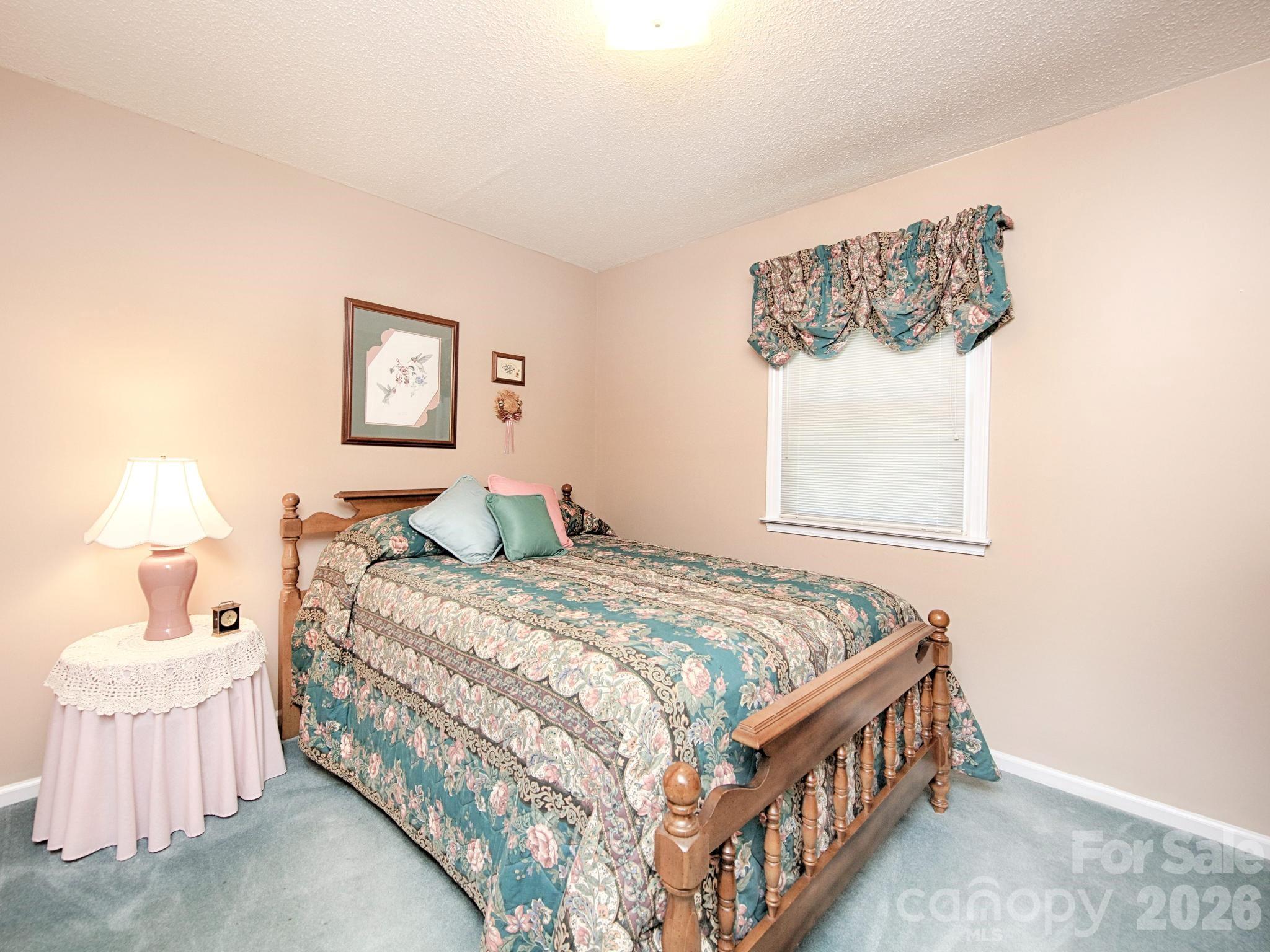 1005 Forest Park Drive — Statesville