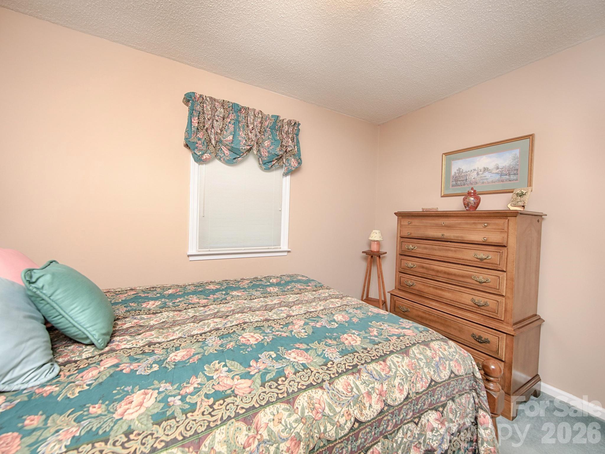 1005 Forest Park Drive — Statesville