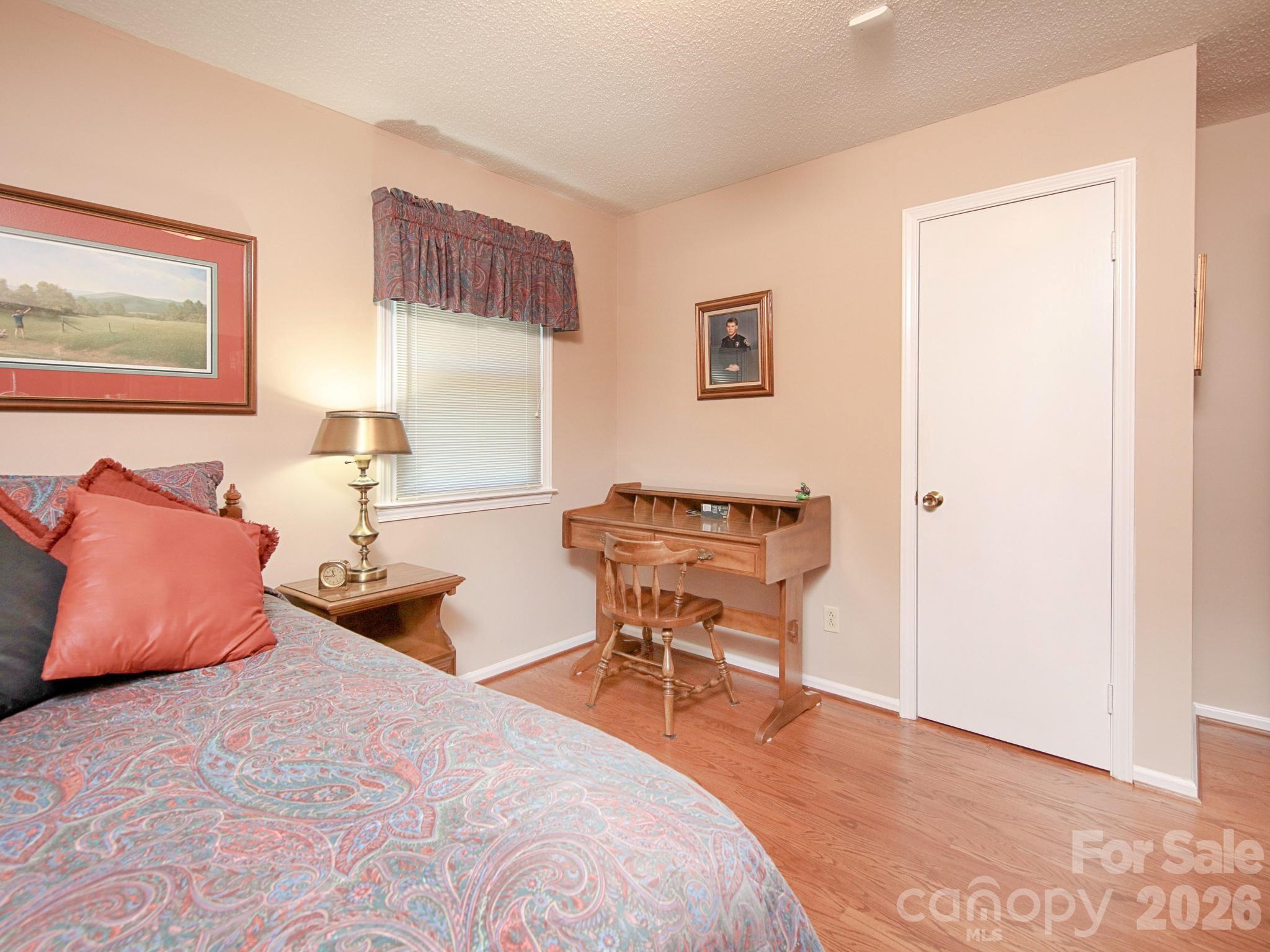 1005 Forest Park Drive — Statesville