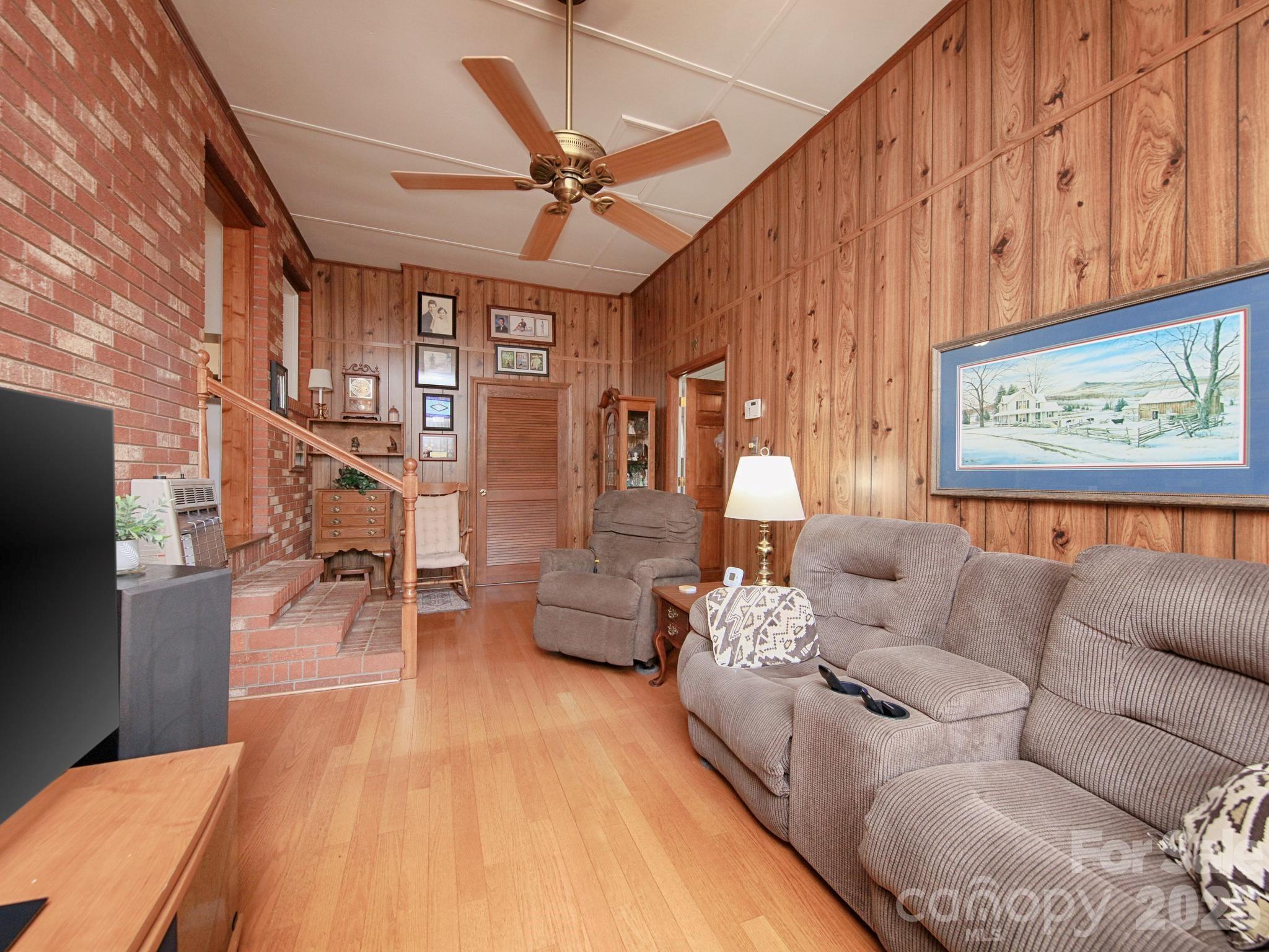 1005 Forest Park Drive — Statesville