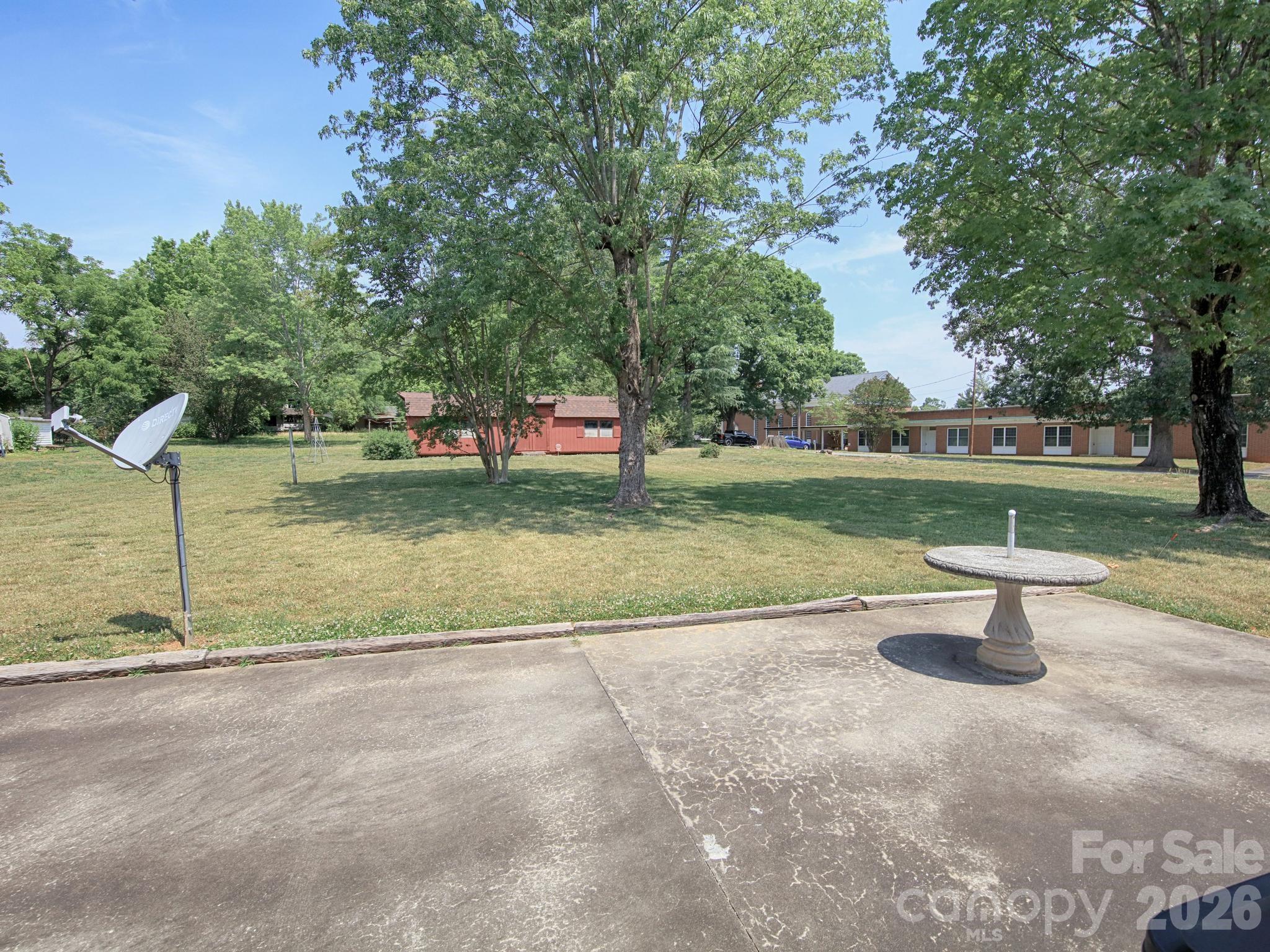 1005 Forest Park Drive — Statesville