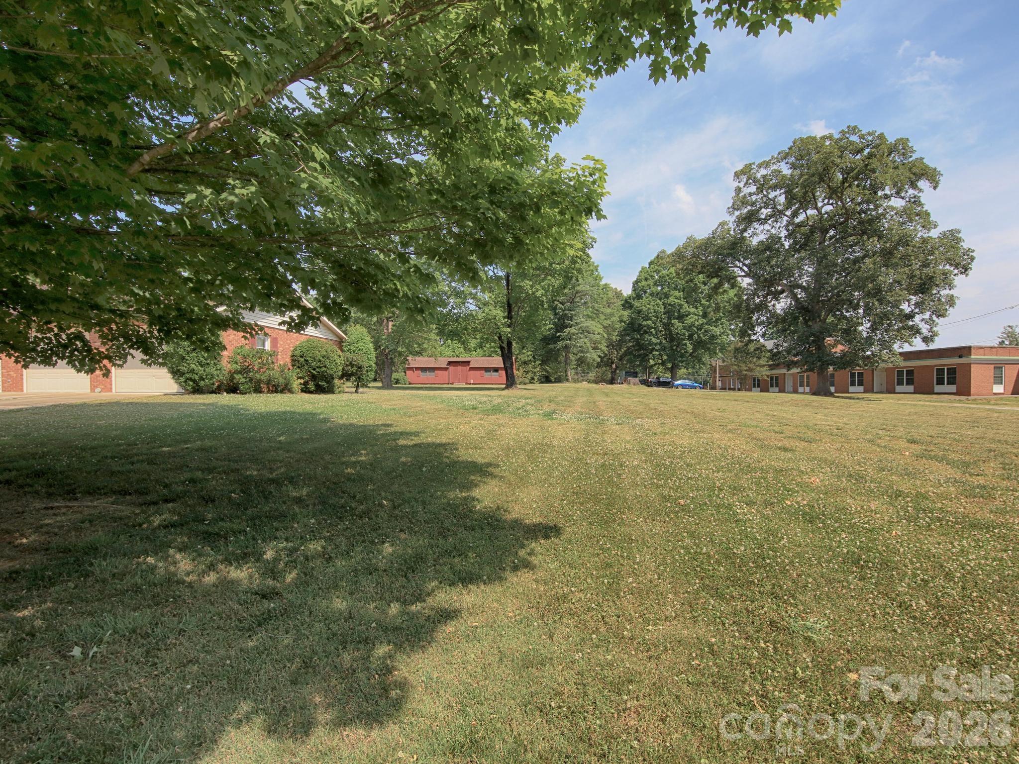 1005 Forest Park Drive — Statesville