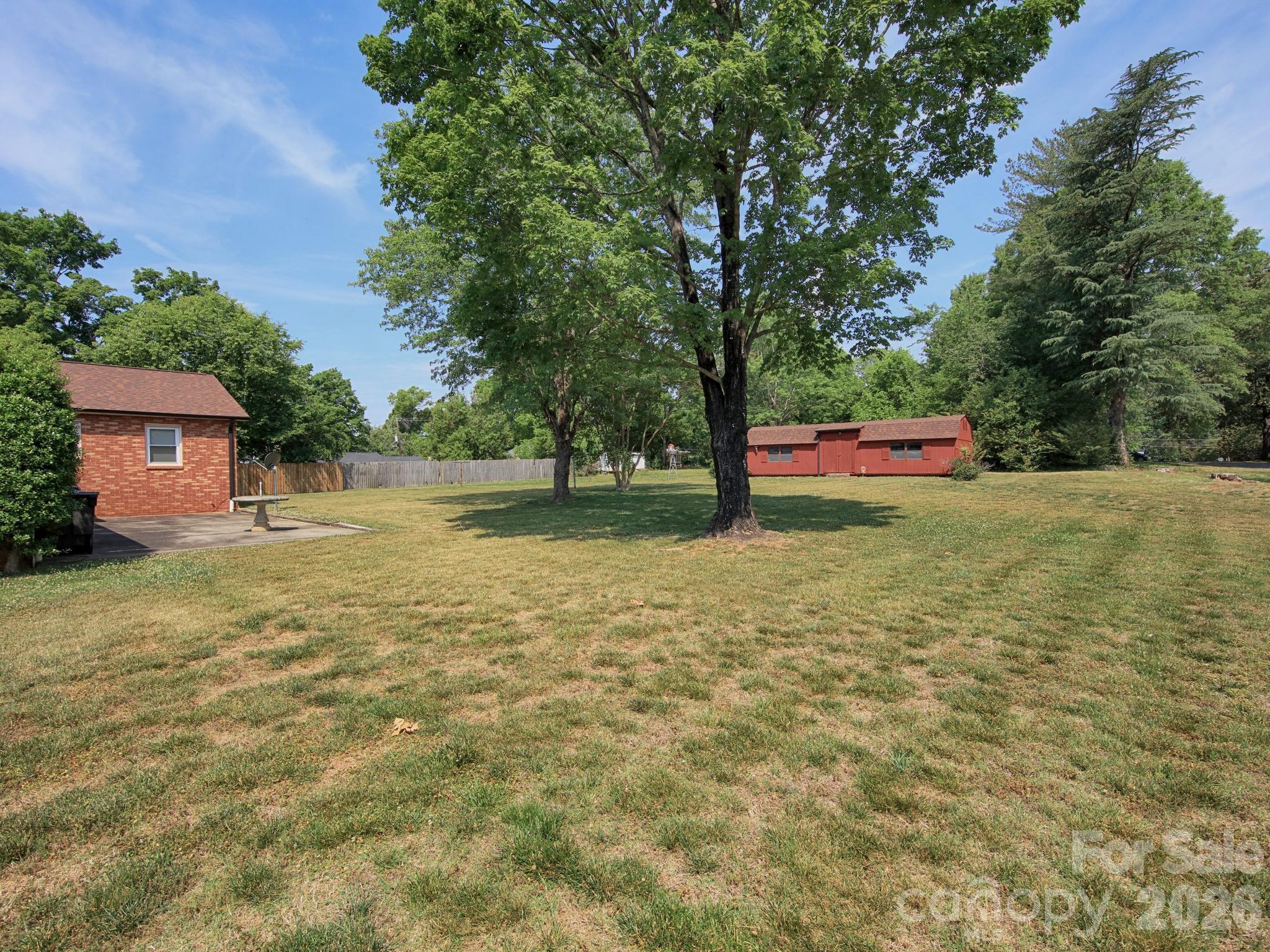 1005 Forest Park Drive — Statesville