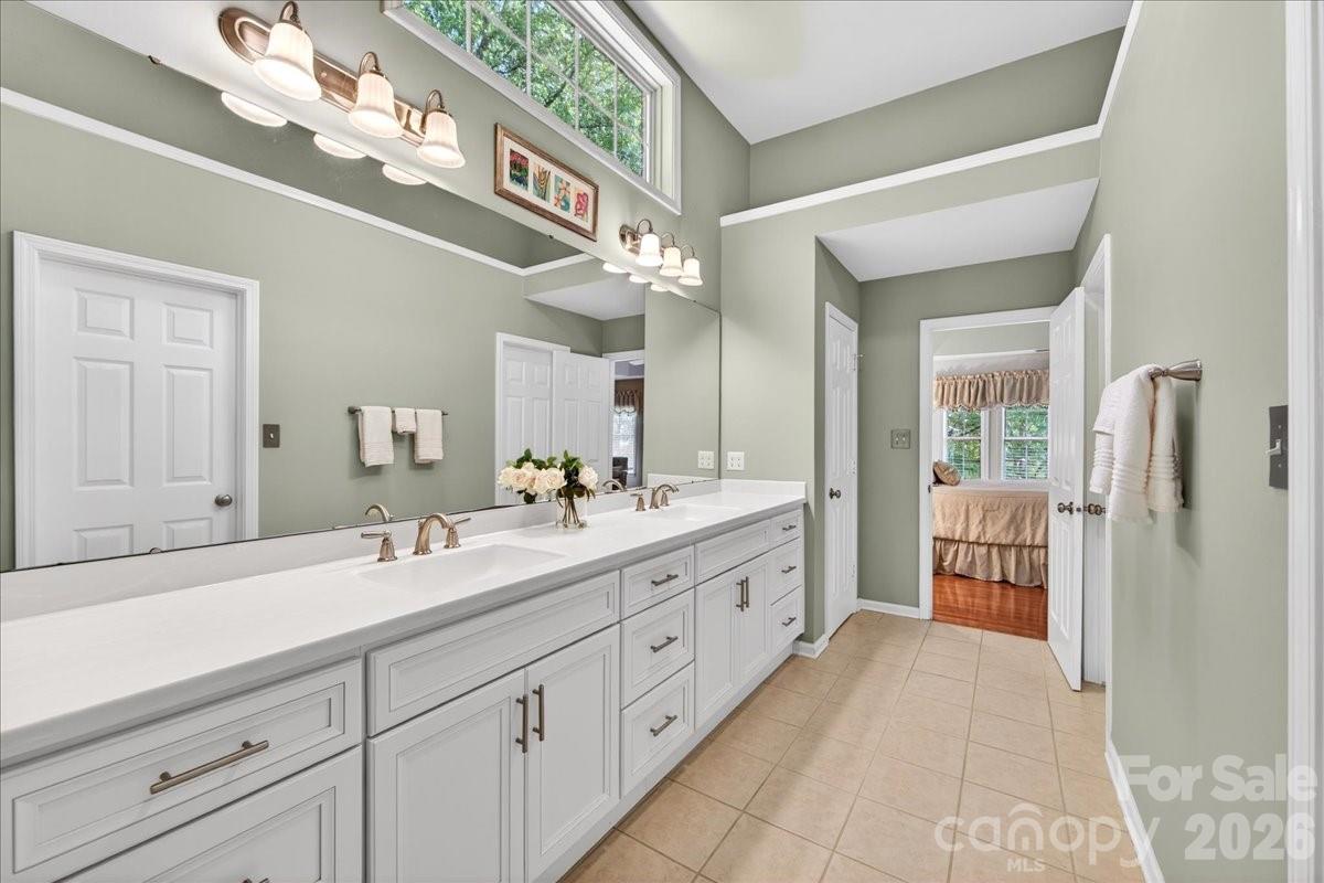 4365 Enchantment Cove Lane — Charlotte