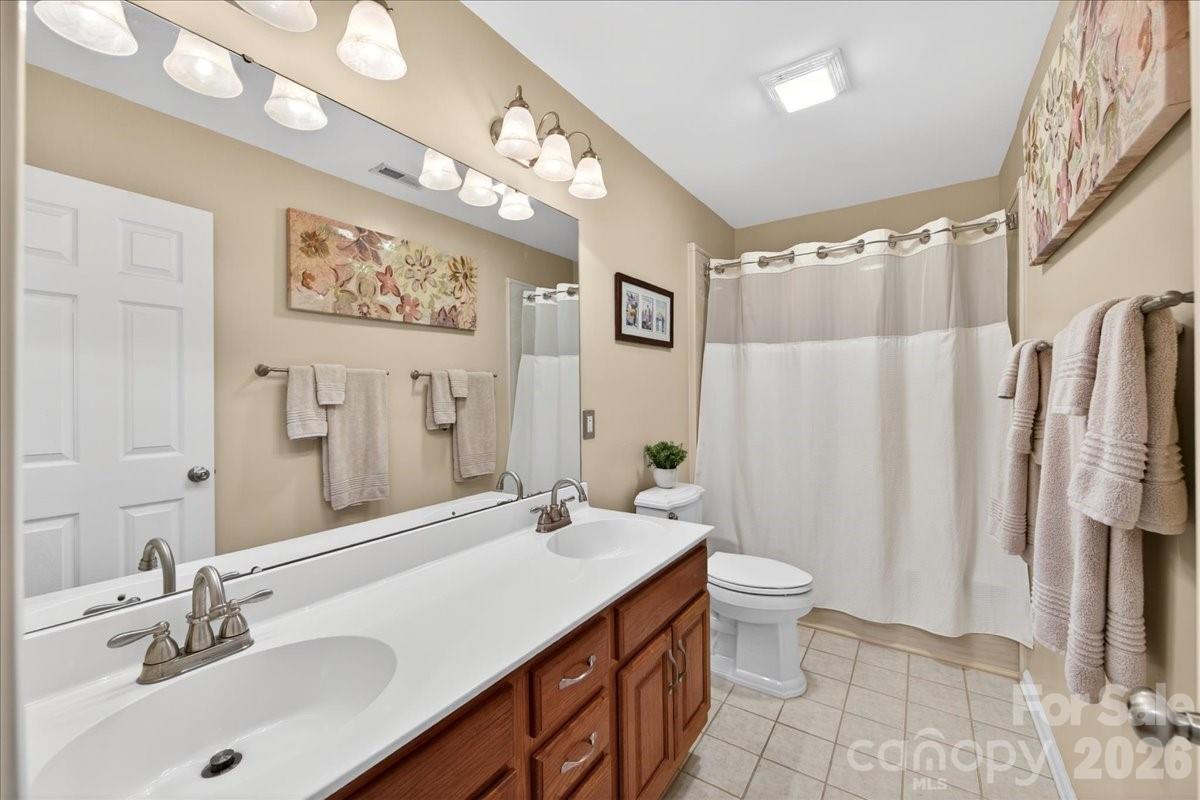 4365 Enchantment Cove Lane — Charlotte