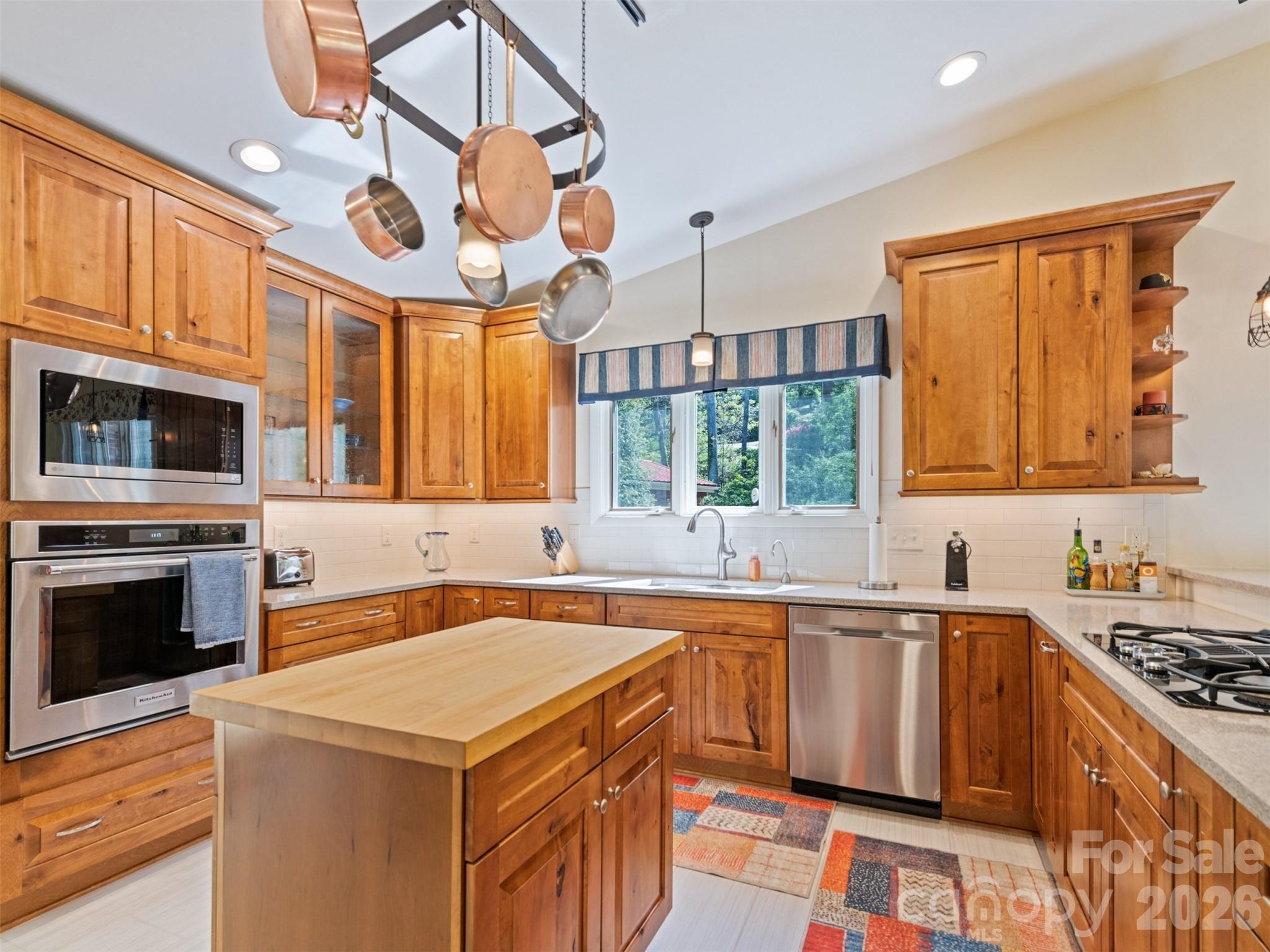 9 Golfview Drive — Maggie Valley