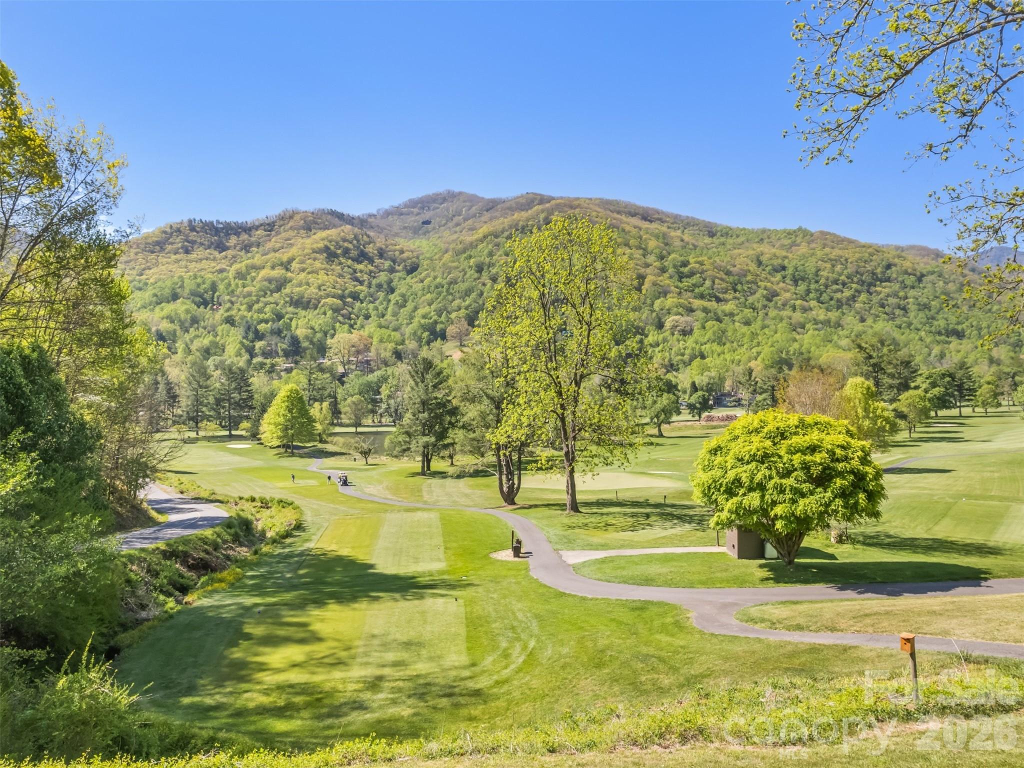 9 Golfview Drive — Maggie Valley