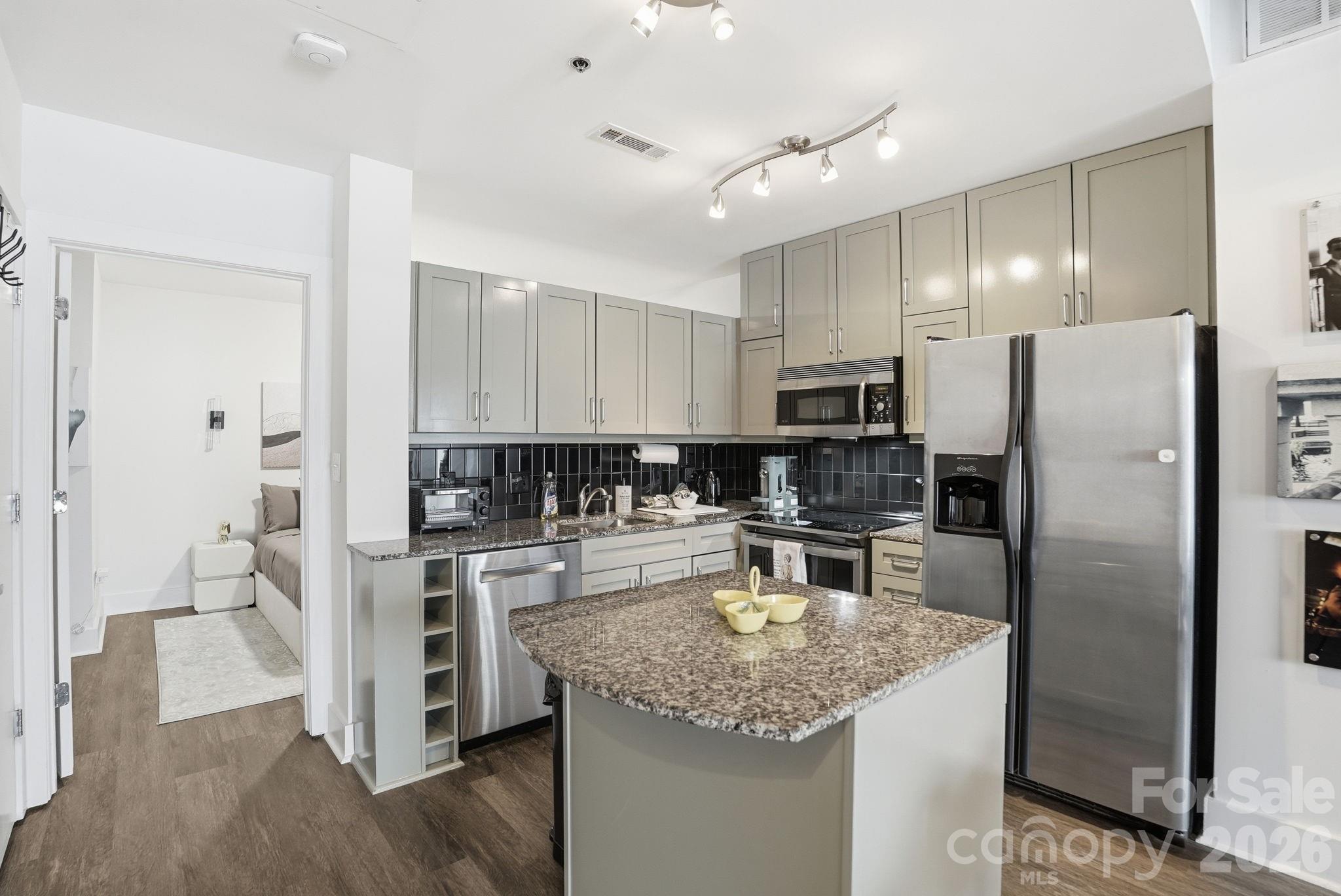 505 E 6th Street #1006 — Charlotte